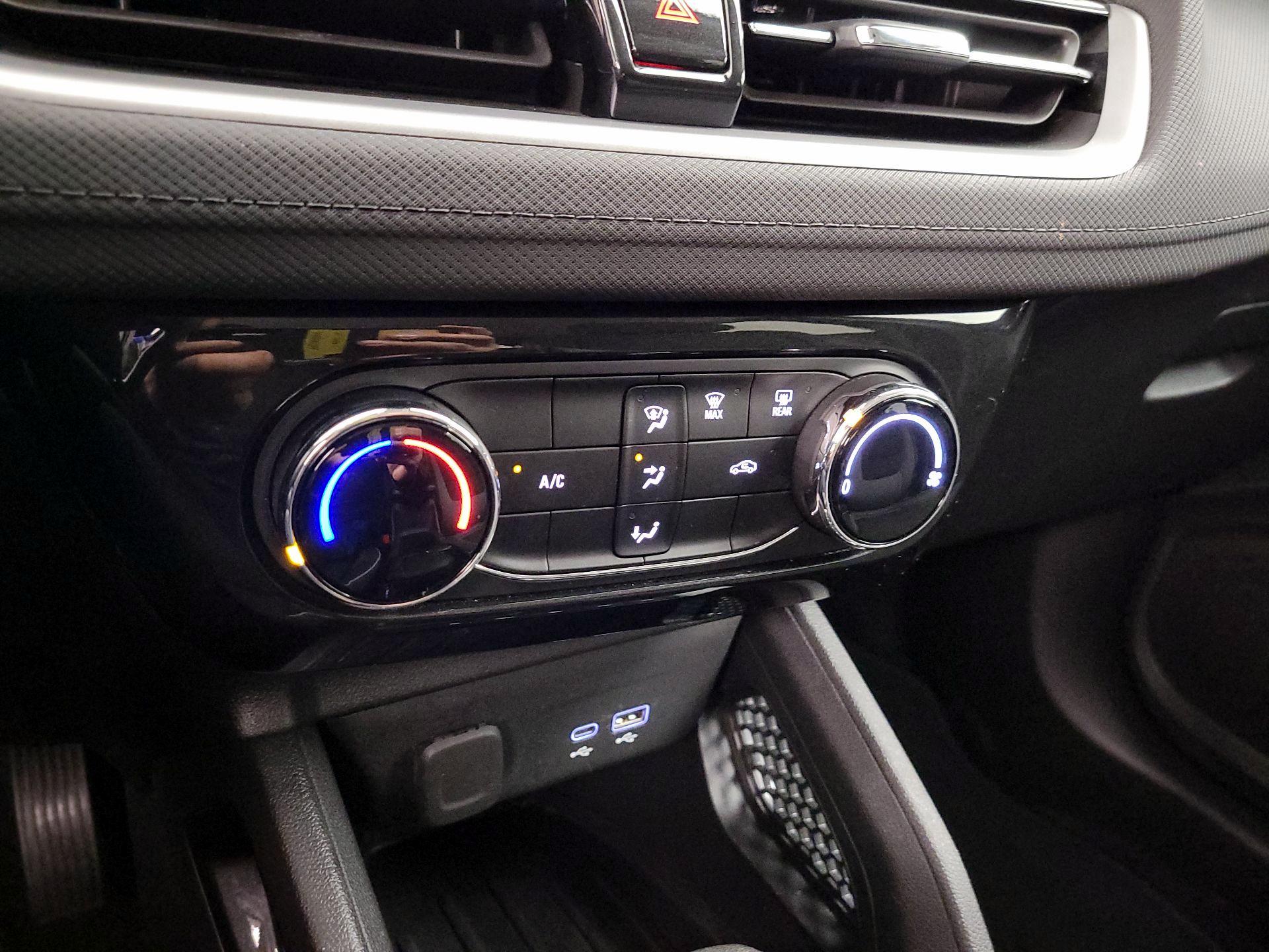 Thumbnail: 2025 Chevrolet TrailBlazer - 15