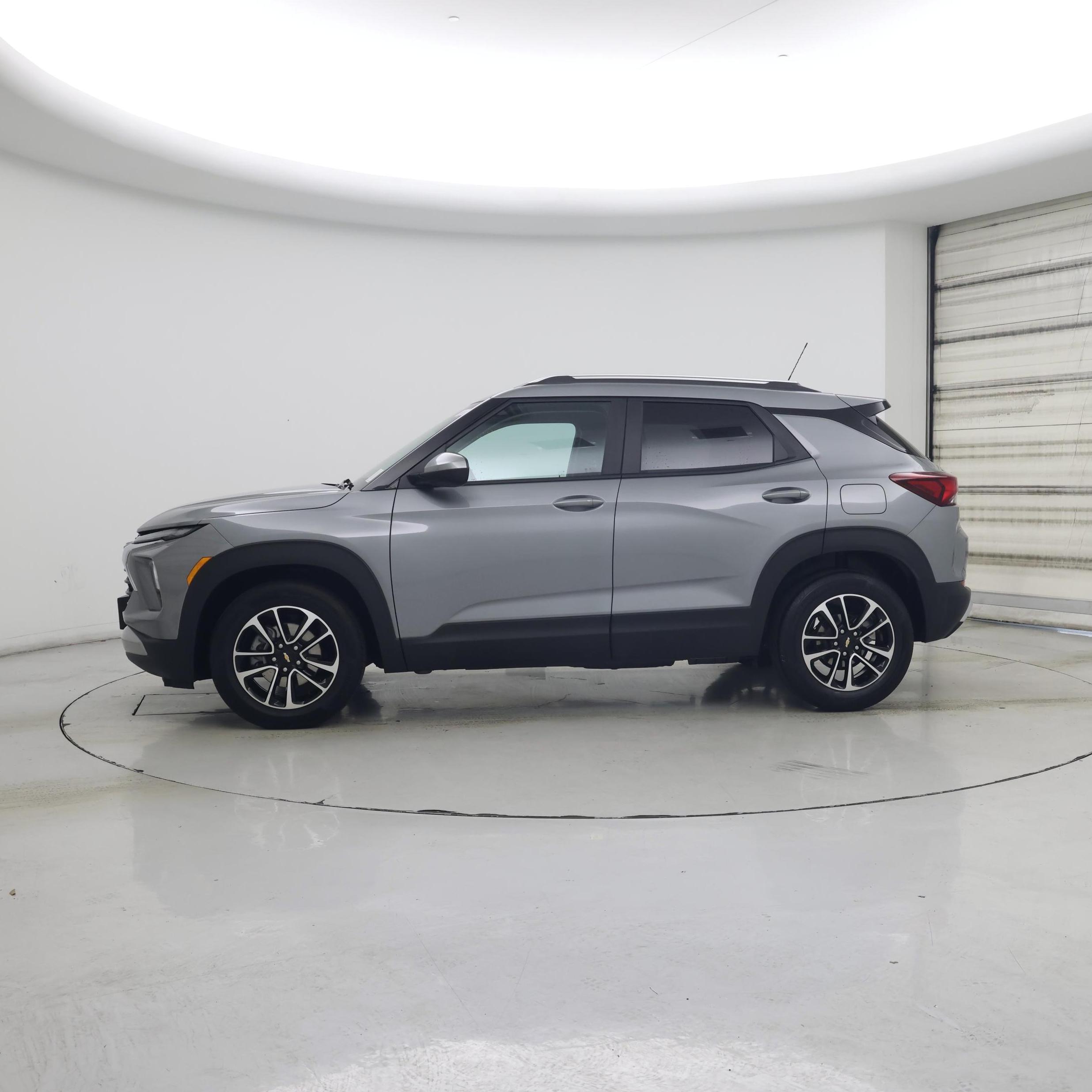 Thumbnail: 2025 Chevrolet TrailBlazer - 3