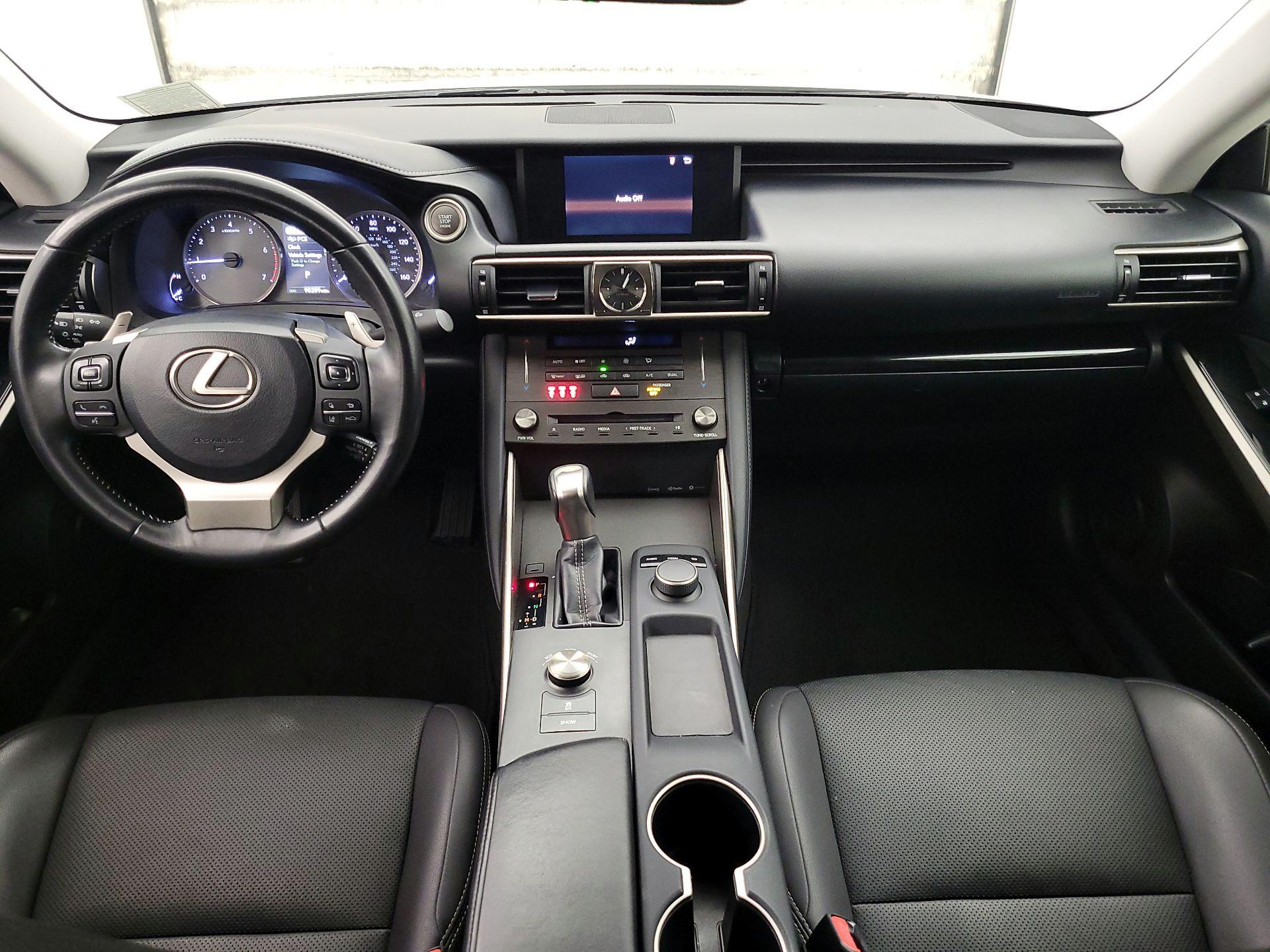 Thumbnail: 2019 Lexus IS - 9