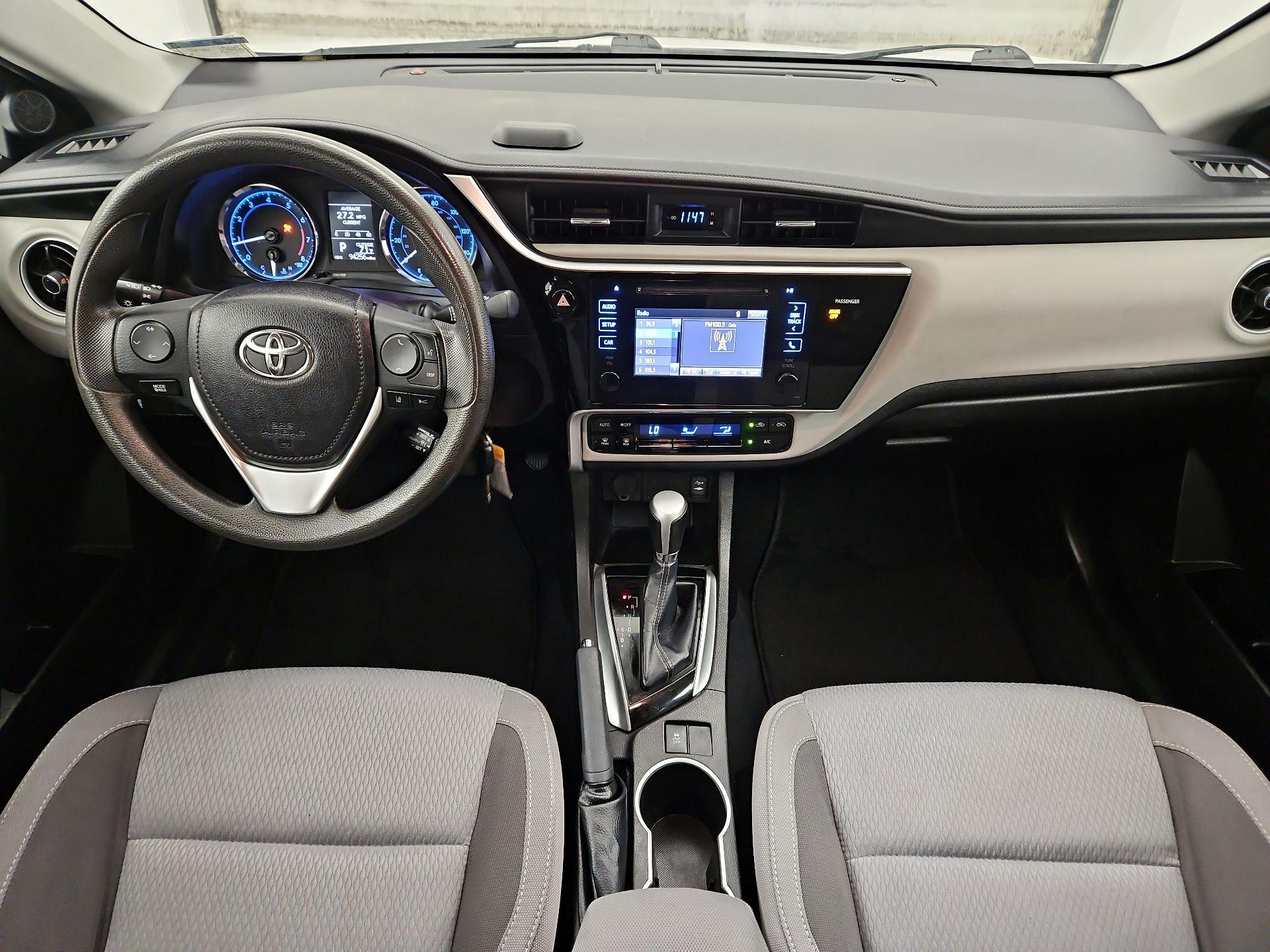 Thumbnail: 2017 Toyota Corolla - 9