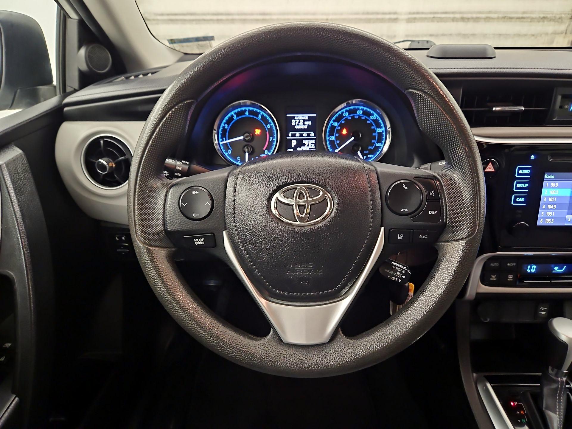 Thumbnail: 2017 Toyota Corolla - 10