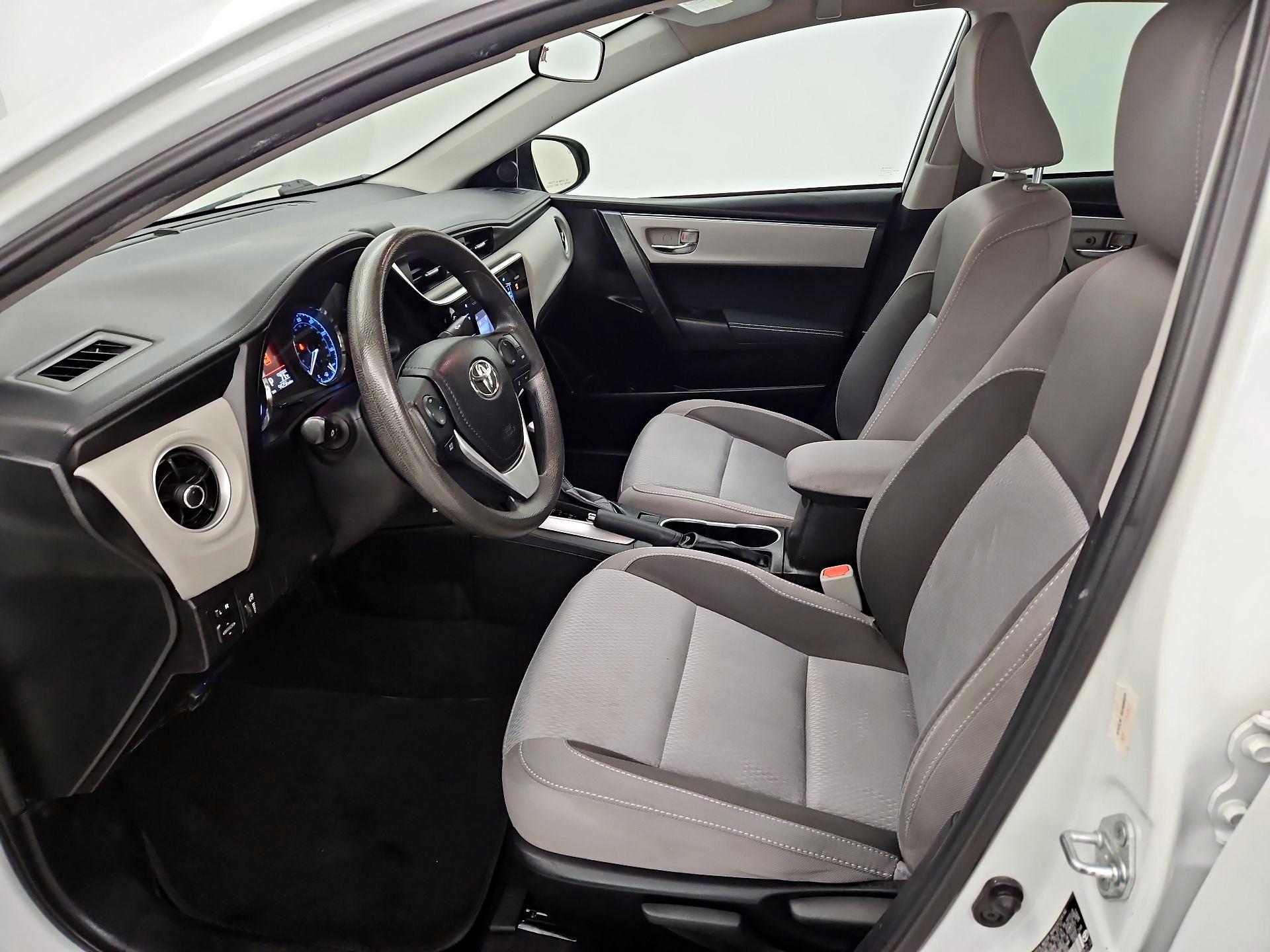 Thumbnail: 2017 Toyota Corolla - 11