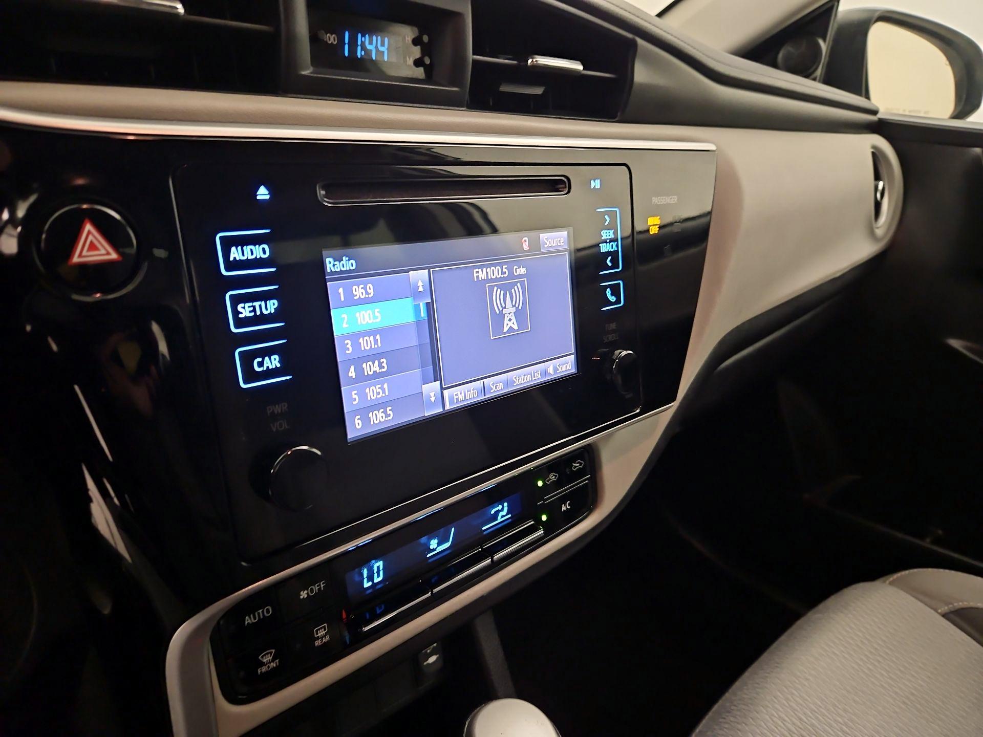 Thumbnail: 2017 Toyota Corolla - 15