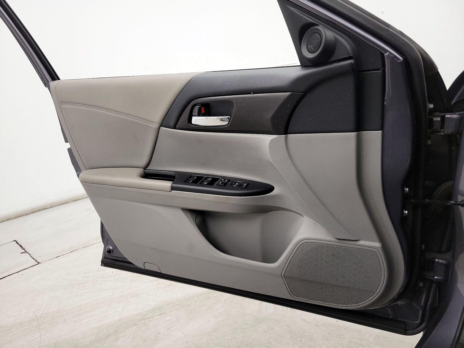 Thumbnail: 2014 Honda Accord - 12