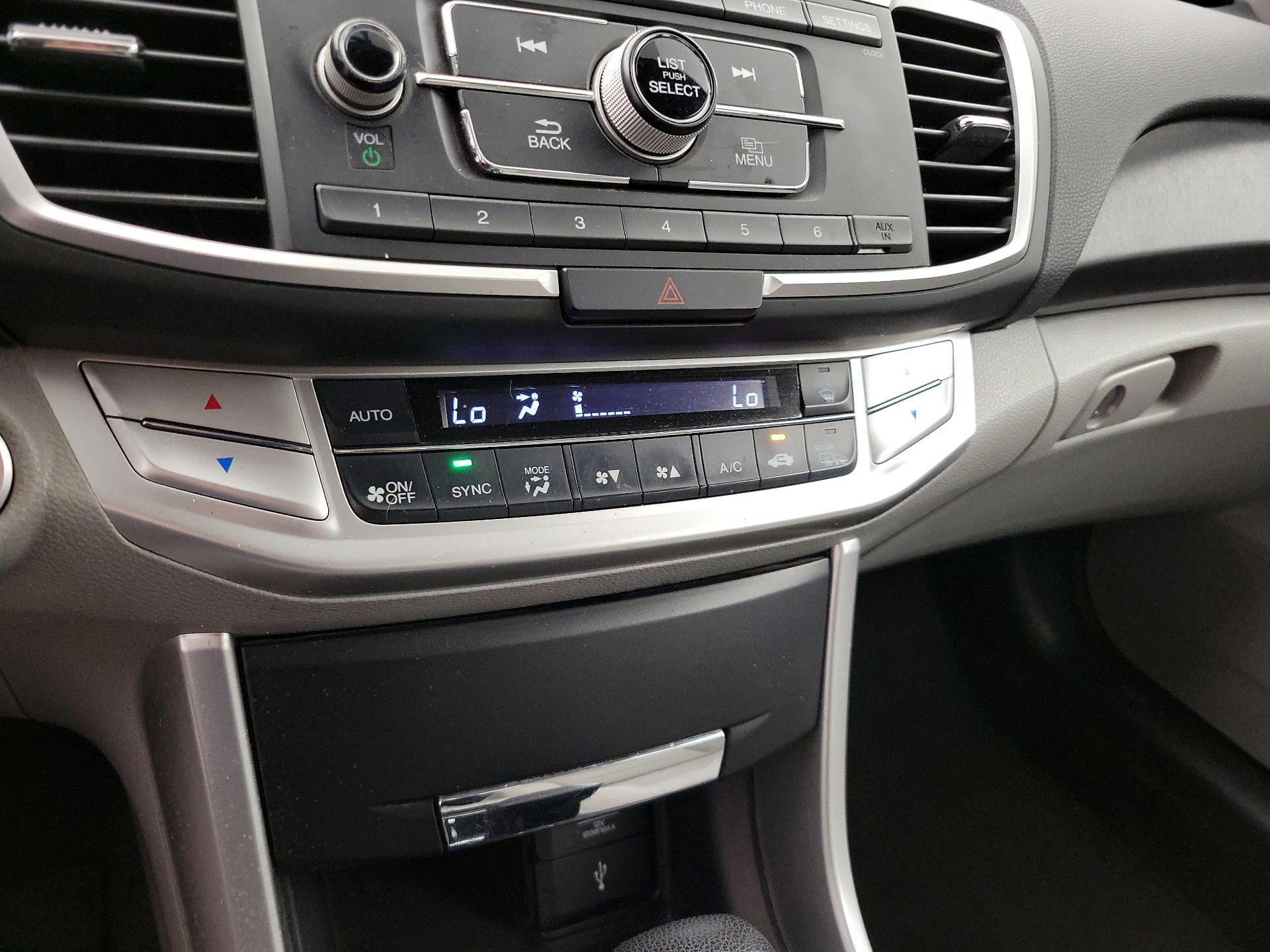 Thumbnail: 2014 Honda Accord - 16