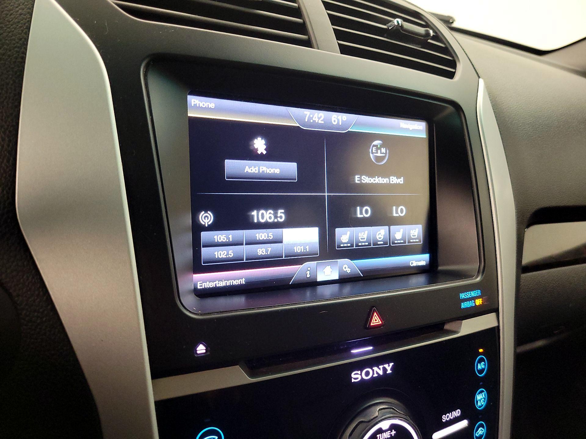 Thumbnail: 2015 Ford Explorer - 14