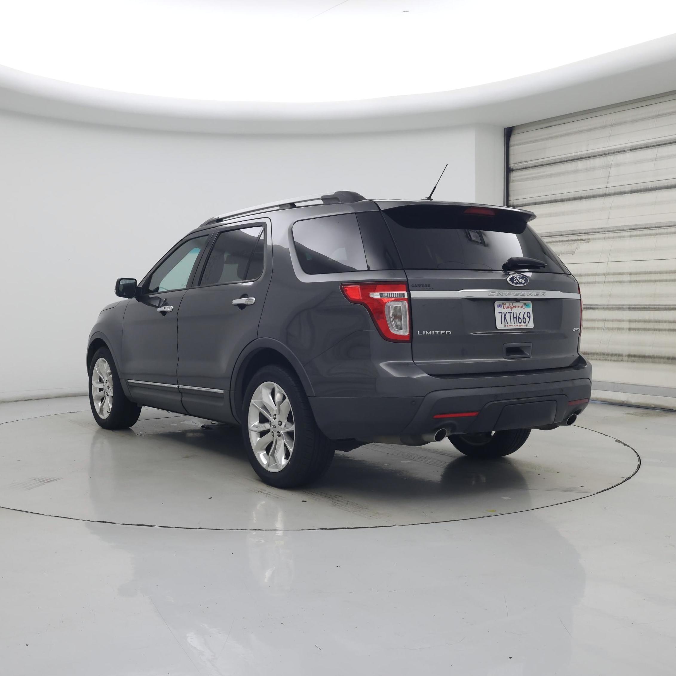 Thumbnail: 2015 Ford Explorer - 2