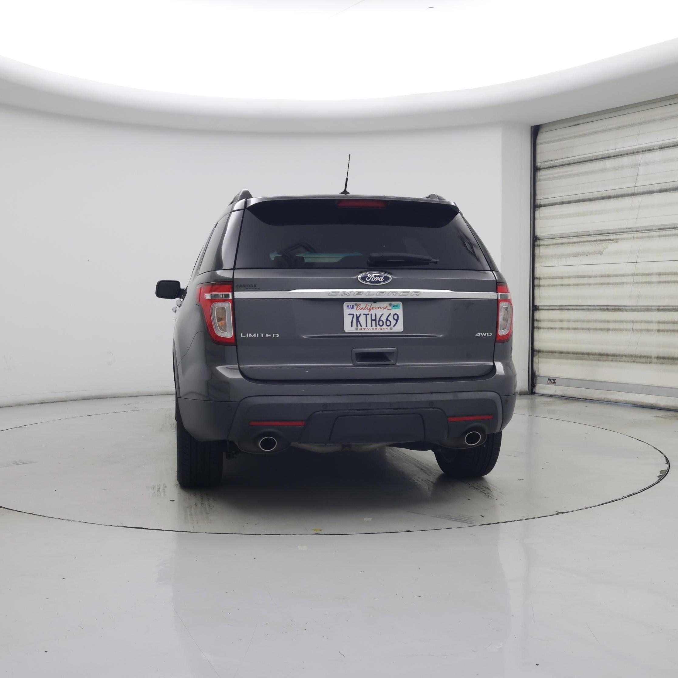 Thumbnail: 2015 Ford Explorer - 6