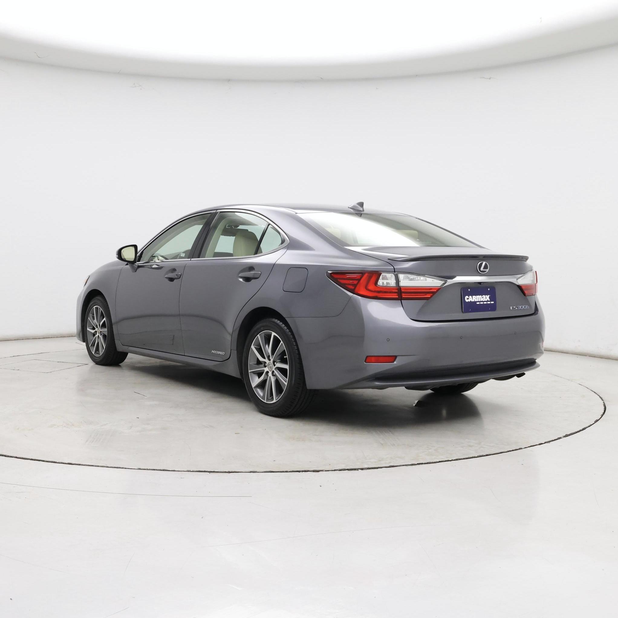 Thumbnail: 2016 Lexus ES - 2