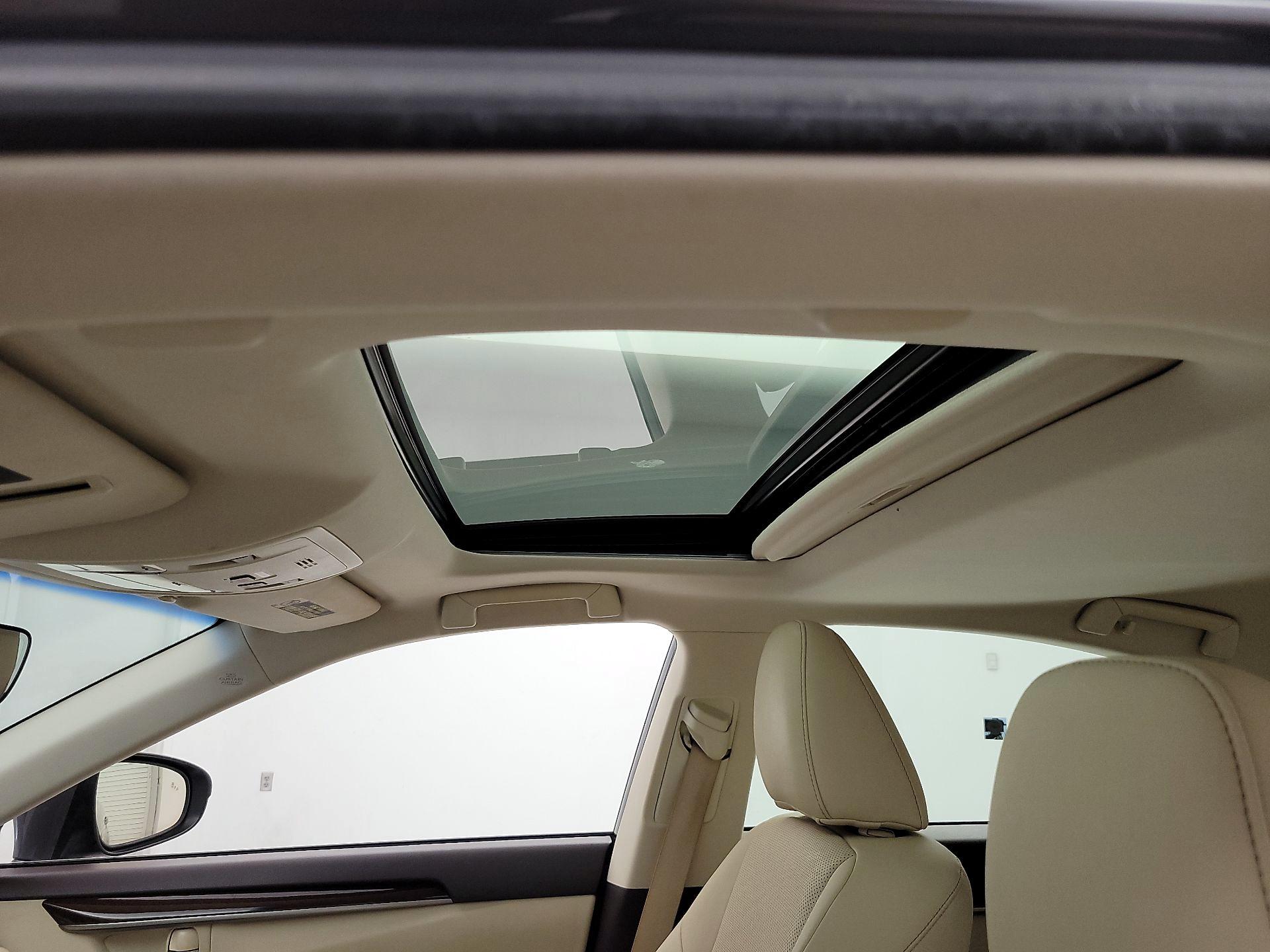 Thumbnail: 2016 Lexus ES - 20