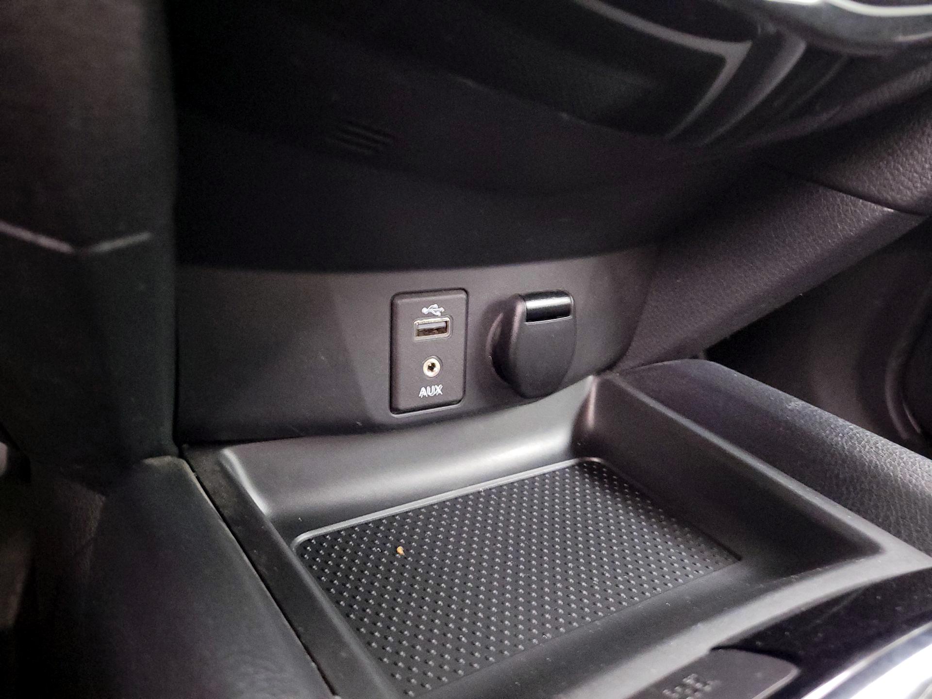 Thumbnail: 2017 Nissan Rogue - 17