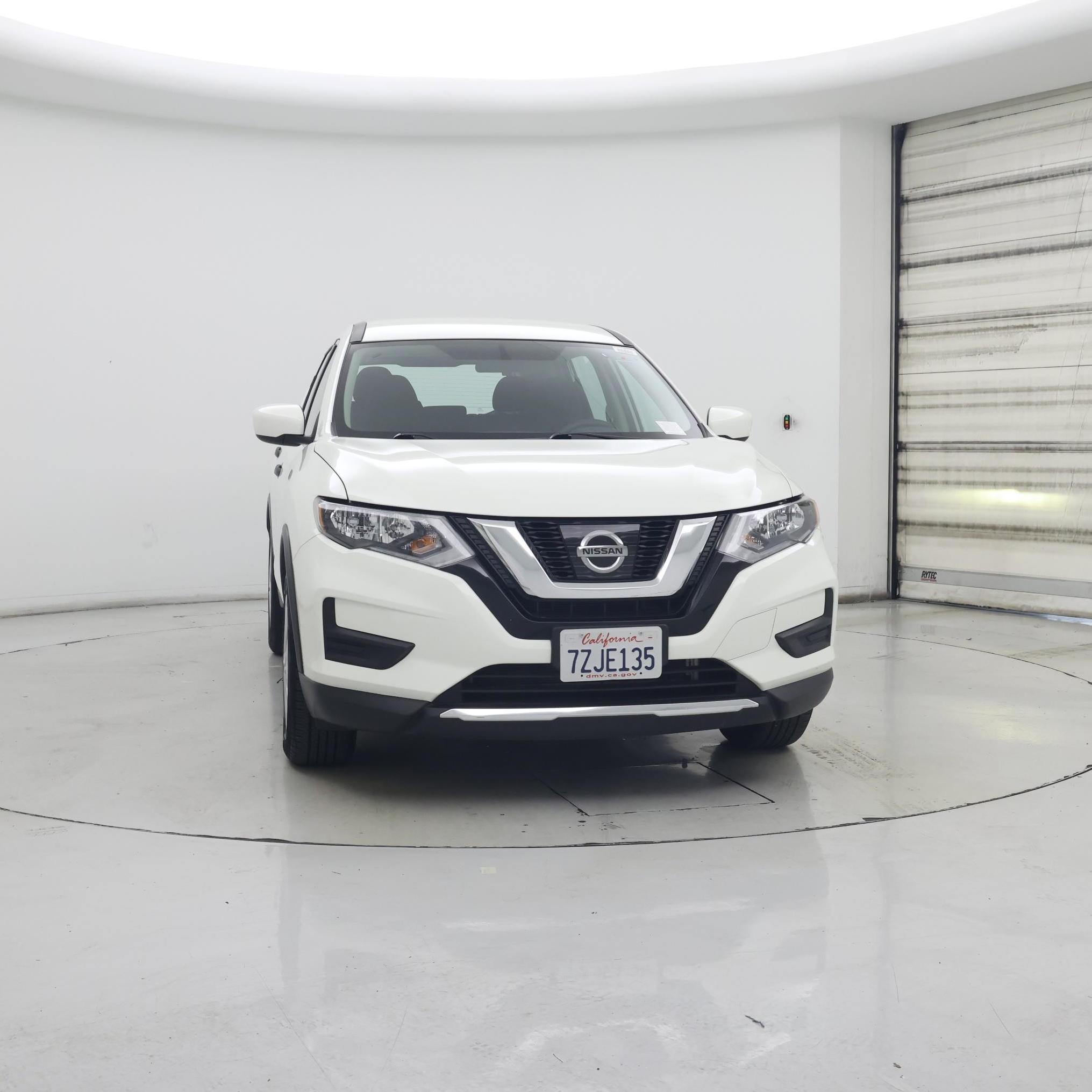 Thumbnail: 2017 Nissan Rogue - 5