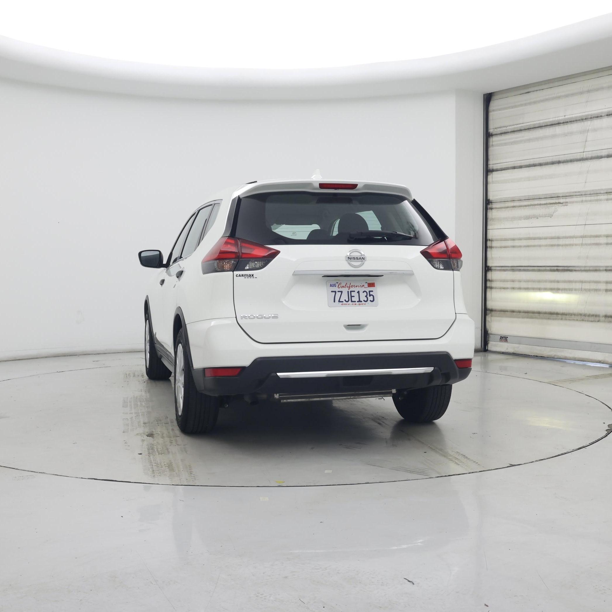 Thumbnail: 2017 Nissan Rogue - 6