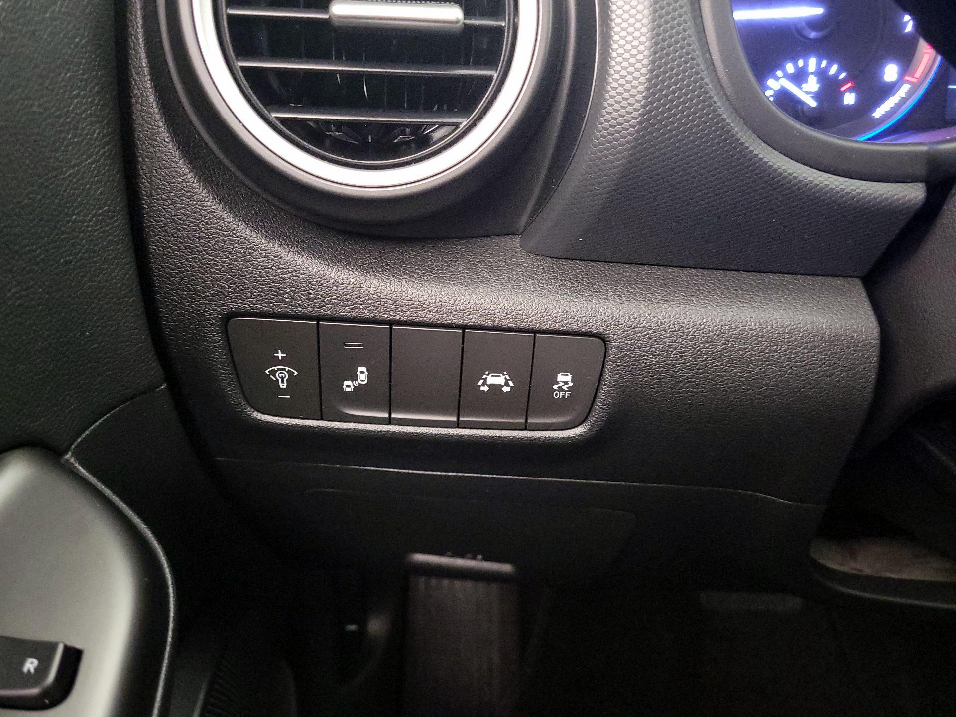 Thumbnail: 2020 Hyundai Kona - 13