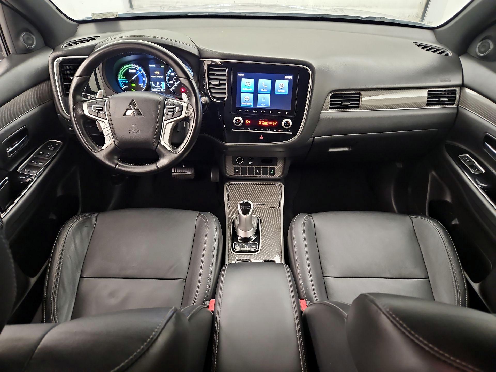 Thumbnail: 2022 Mitsubishi Outlander - 9