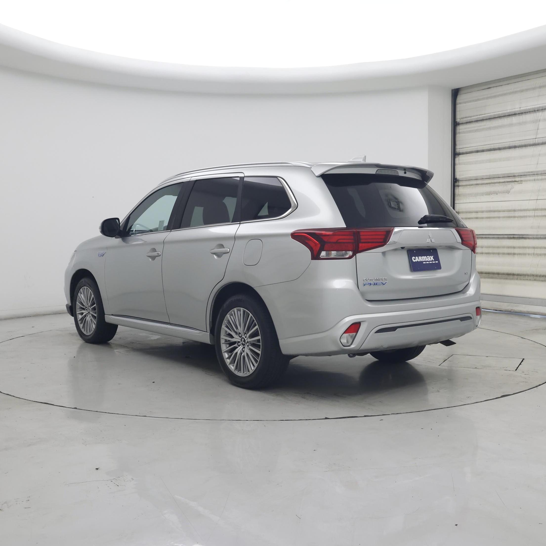 Thumbnail: 2022 Mitsubishi Outlander - 2