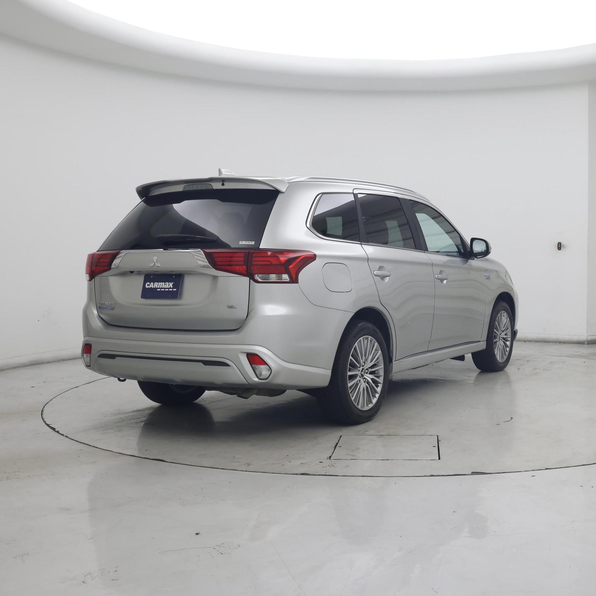 Thumbnail: 2022 Mitsubishi Outlander - 8