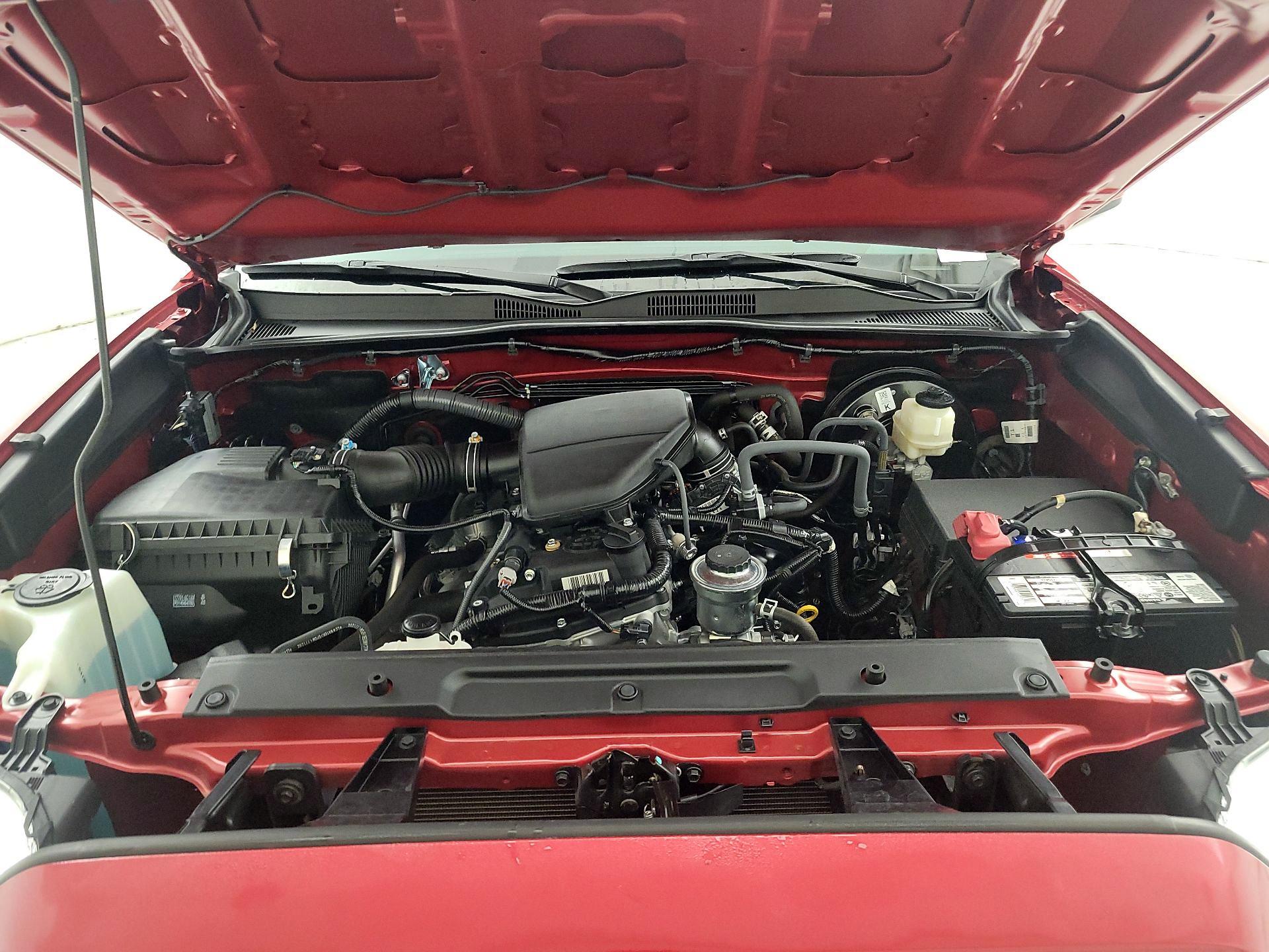 Thumbnail: 2019 Toyota Tacoma - 19
