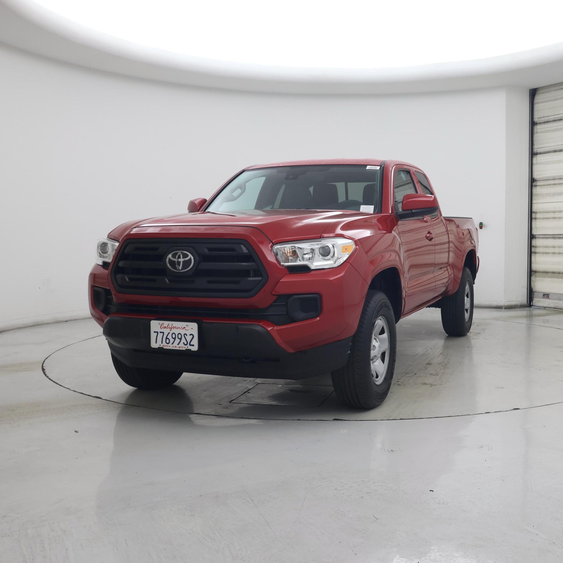 Thumbnail: 2019 Toyota Tacoma - 4