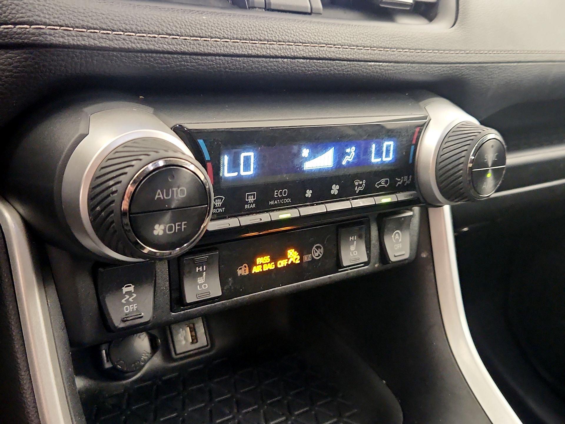 Thumbnail: 2024 Toyota RAV4 - 16