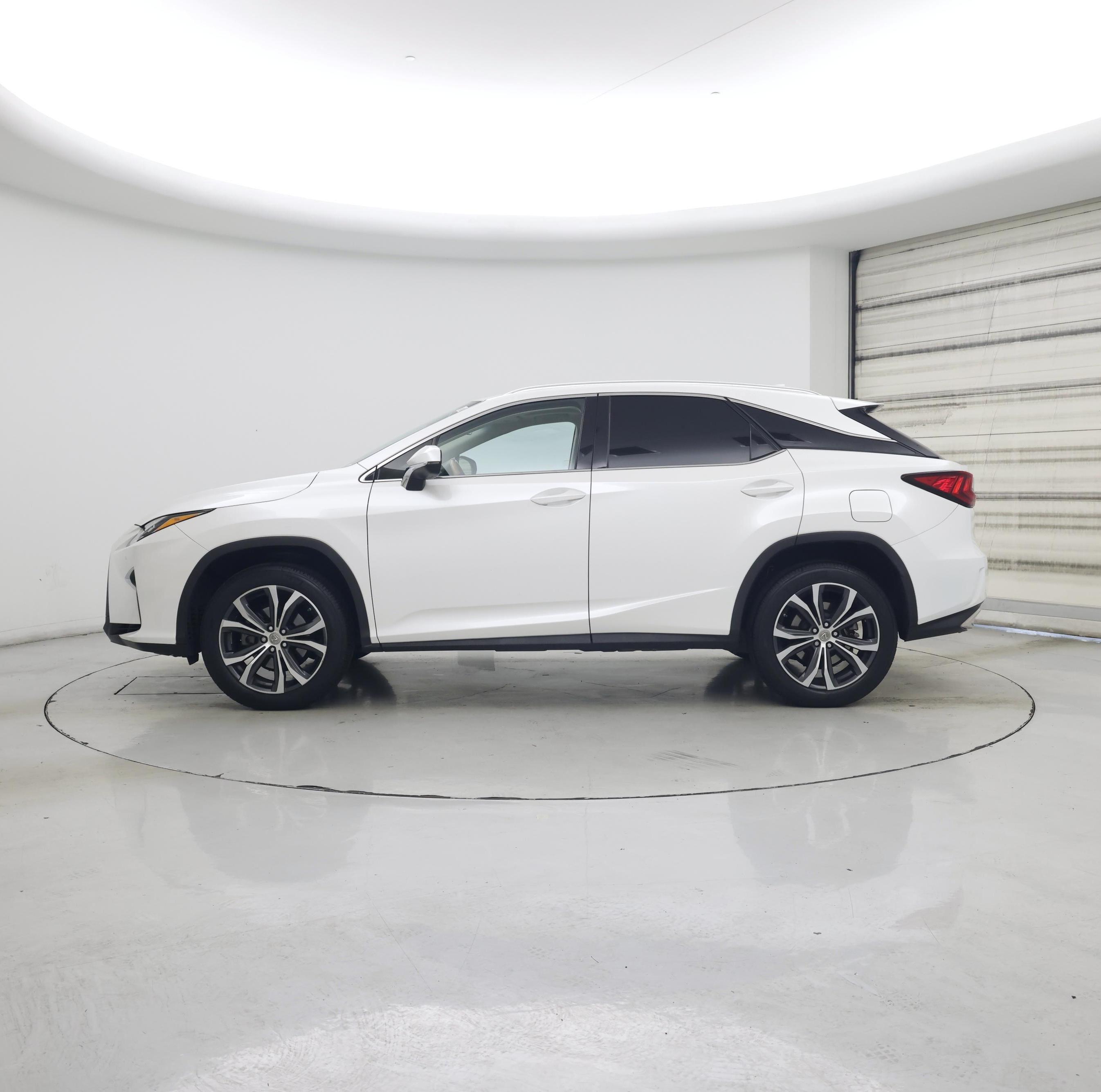 Thumbnail: 2017 Lexus RX - 3