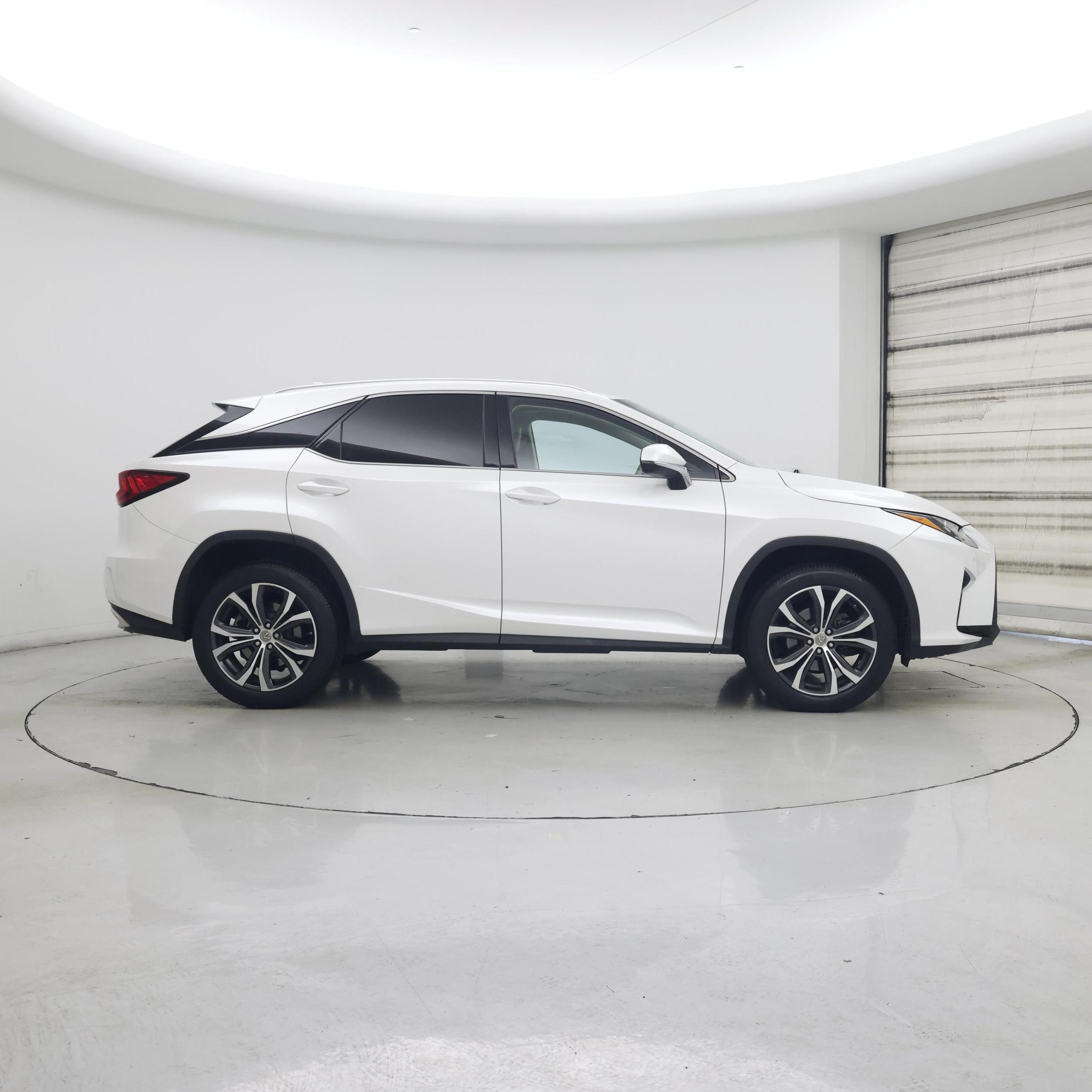 Thumbnail: 2017 Lexus RX - 7