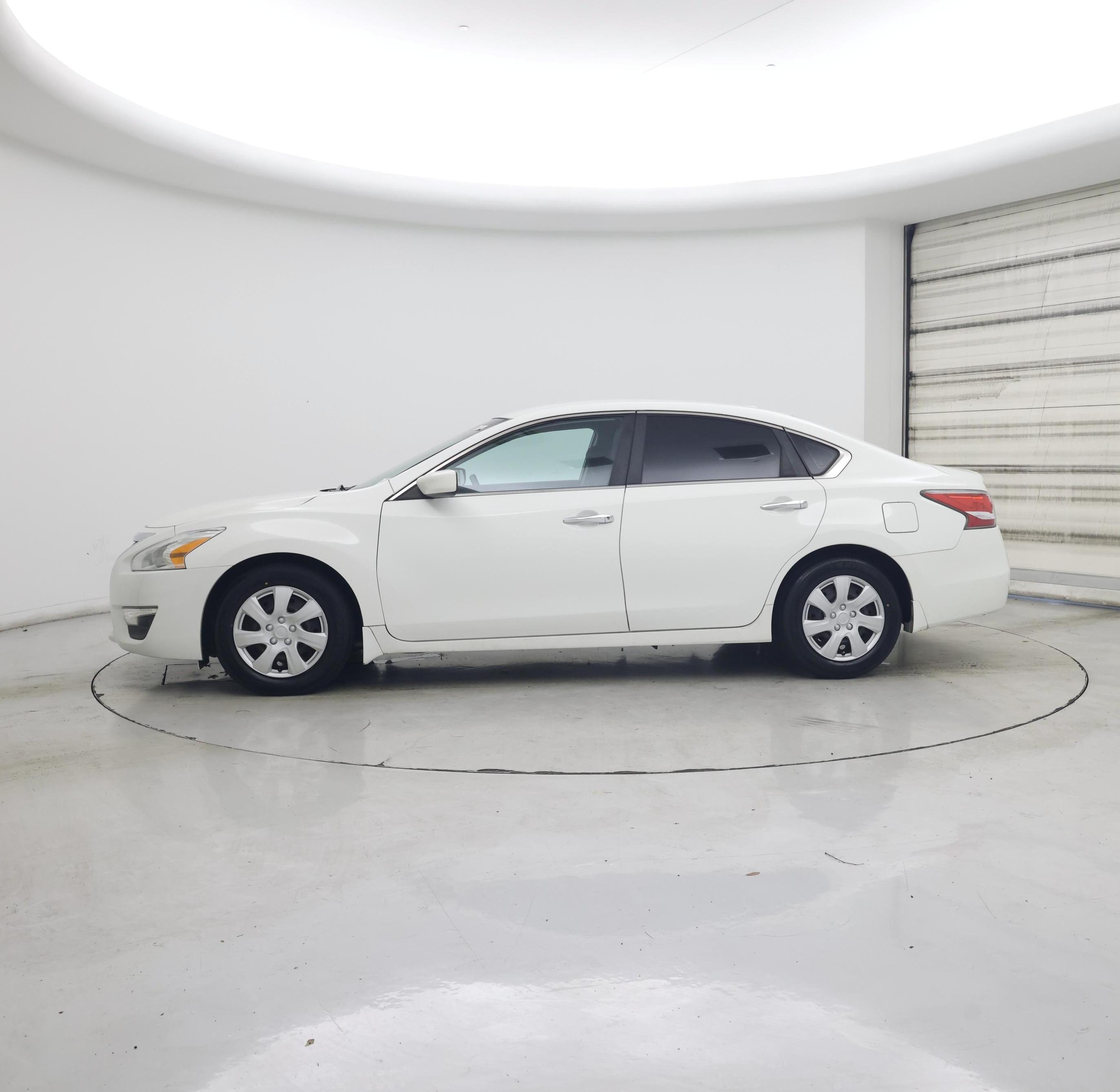 Thumbnail: 2015 Nissan Altima - 3