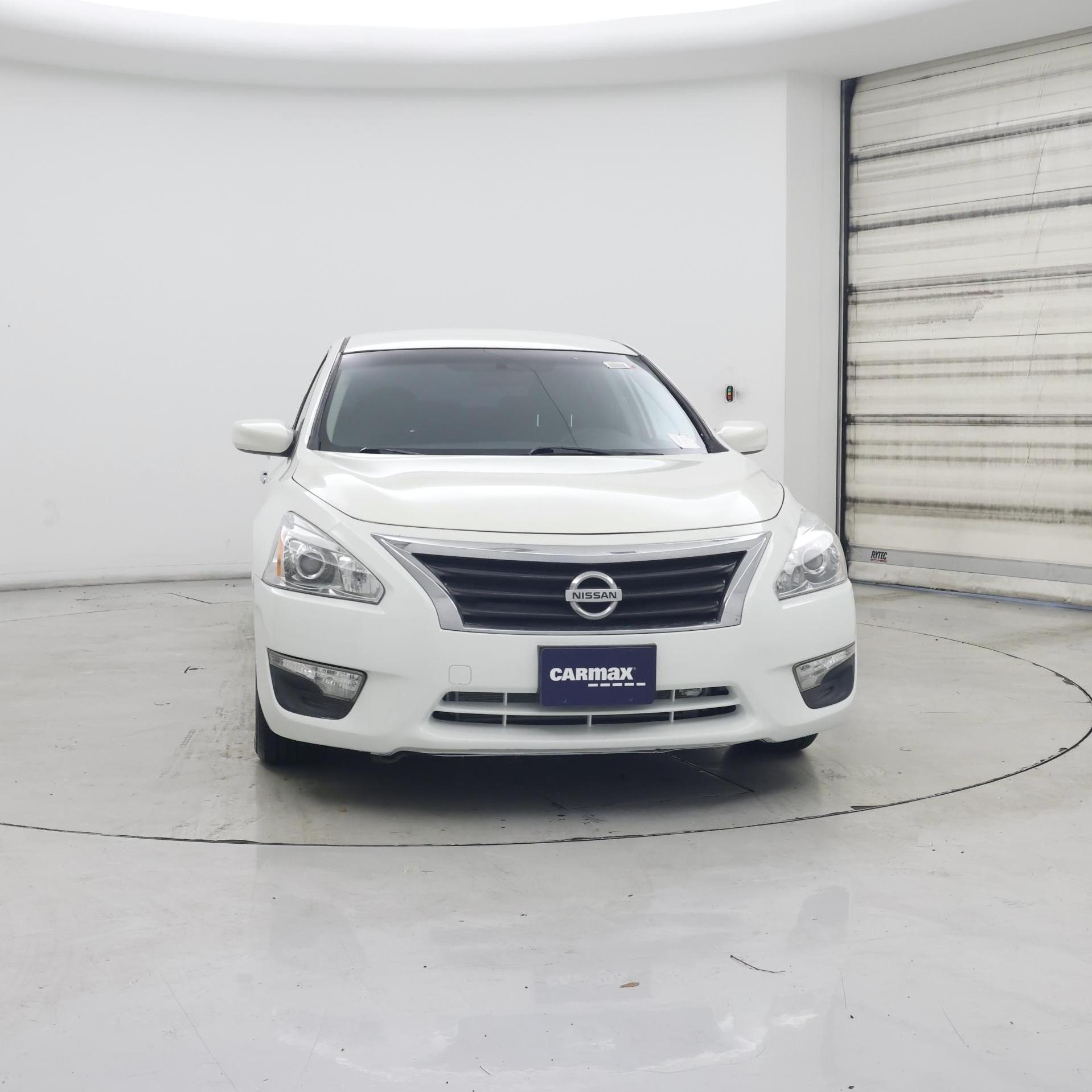 Thumbnail: 2015 Nissan Altima - 5