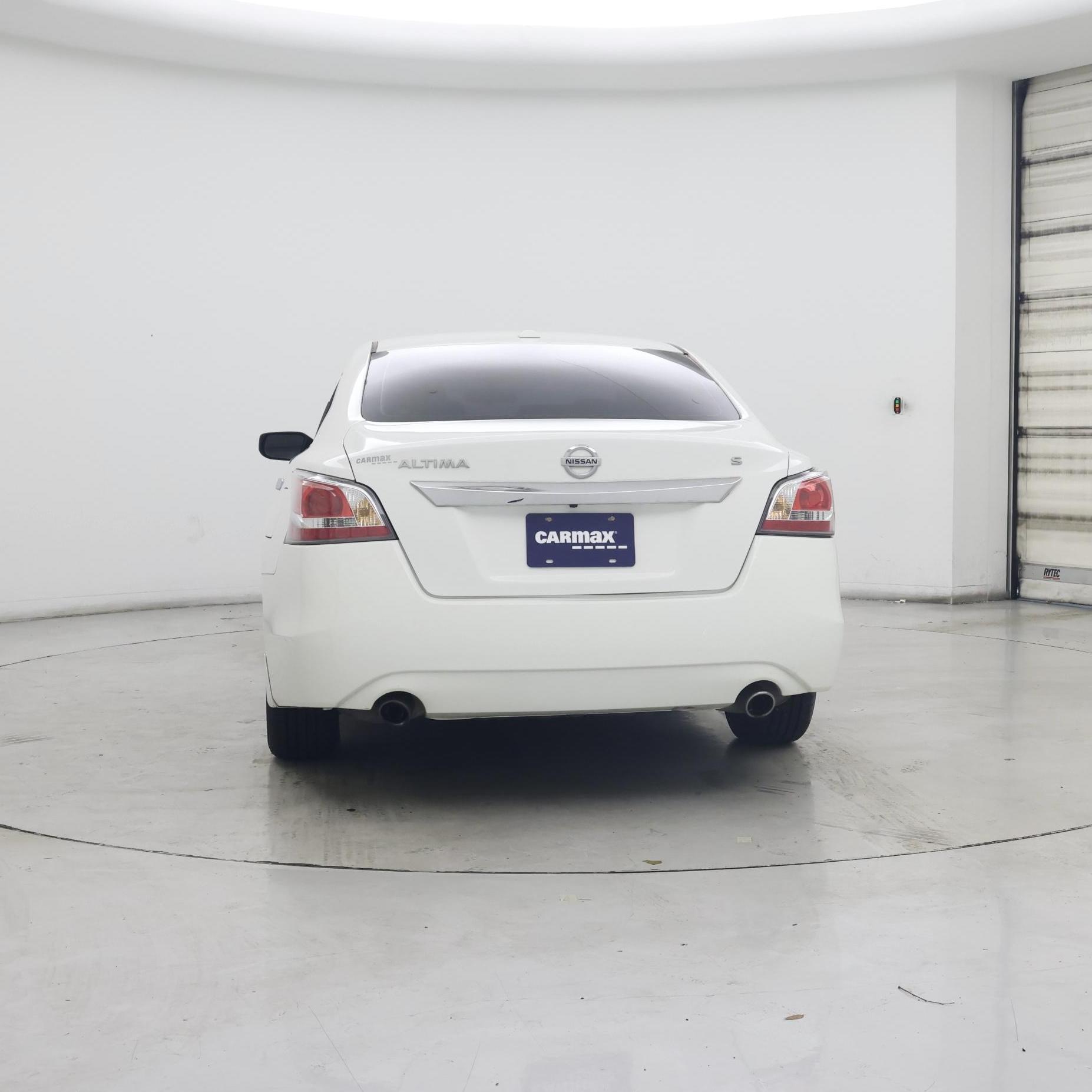 Thumbnail: 2015 Nissan Altima - 6