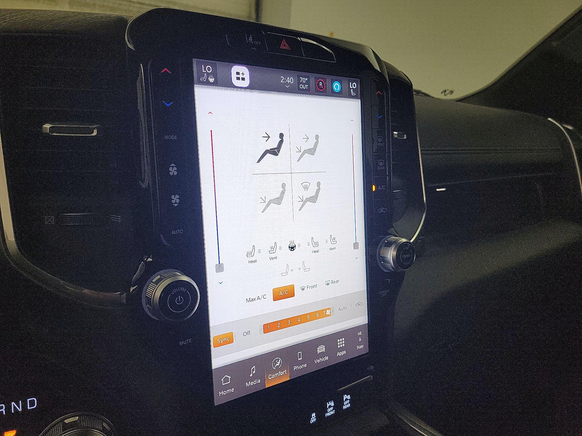 Thumbnail: 2025 RAM 1500 - 17