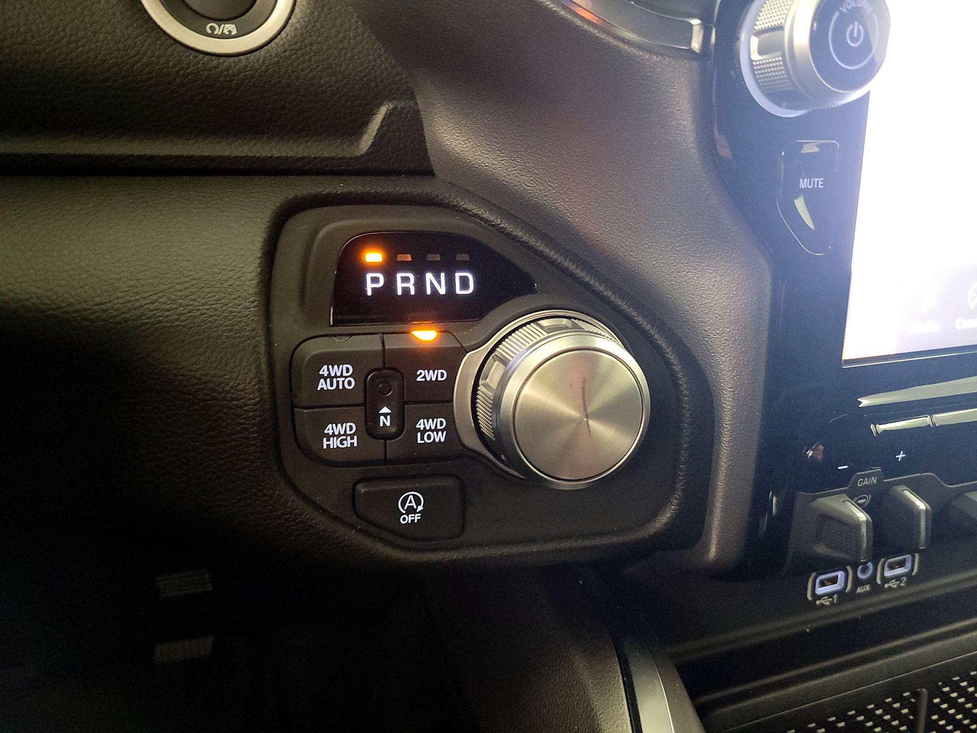 Thumbnail: 2025 RAM 1500 - 18