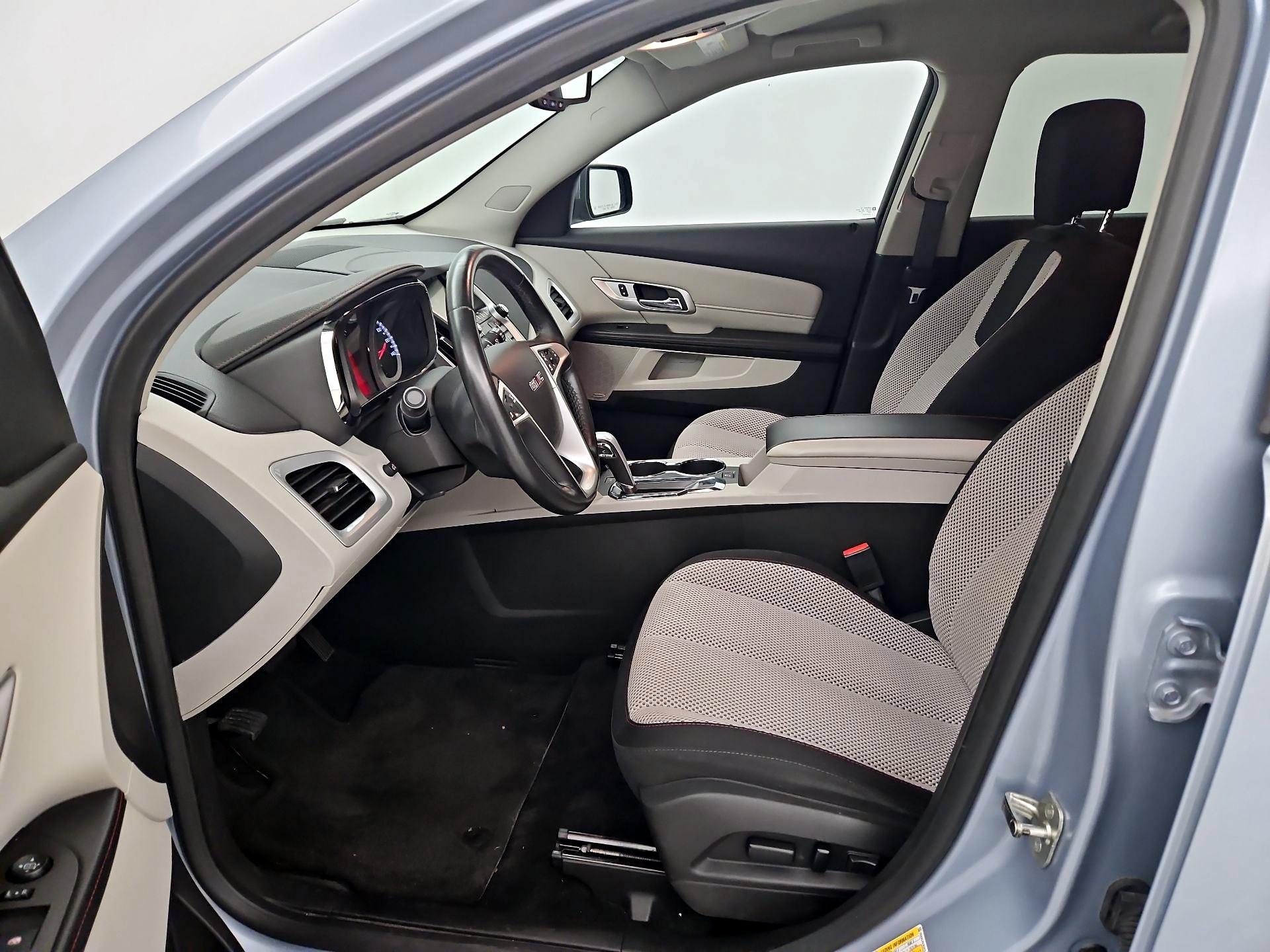 Thumbnail: 2015 GMC Terrain - 11