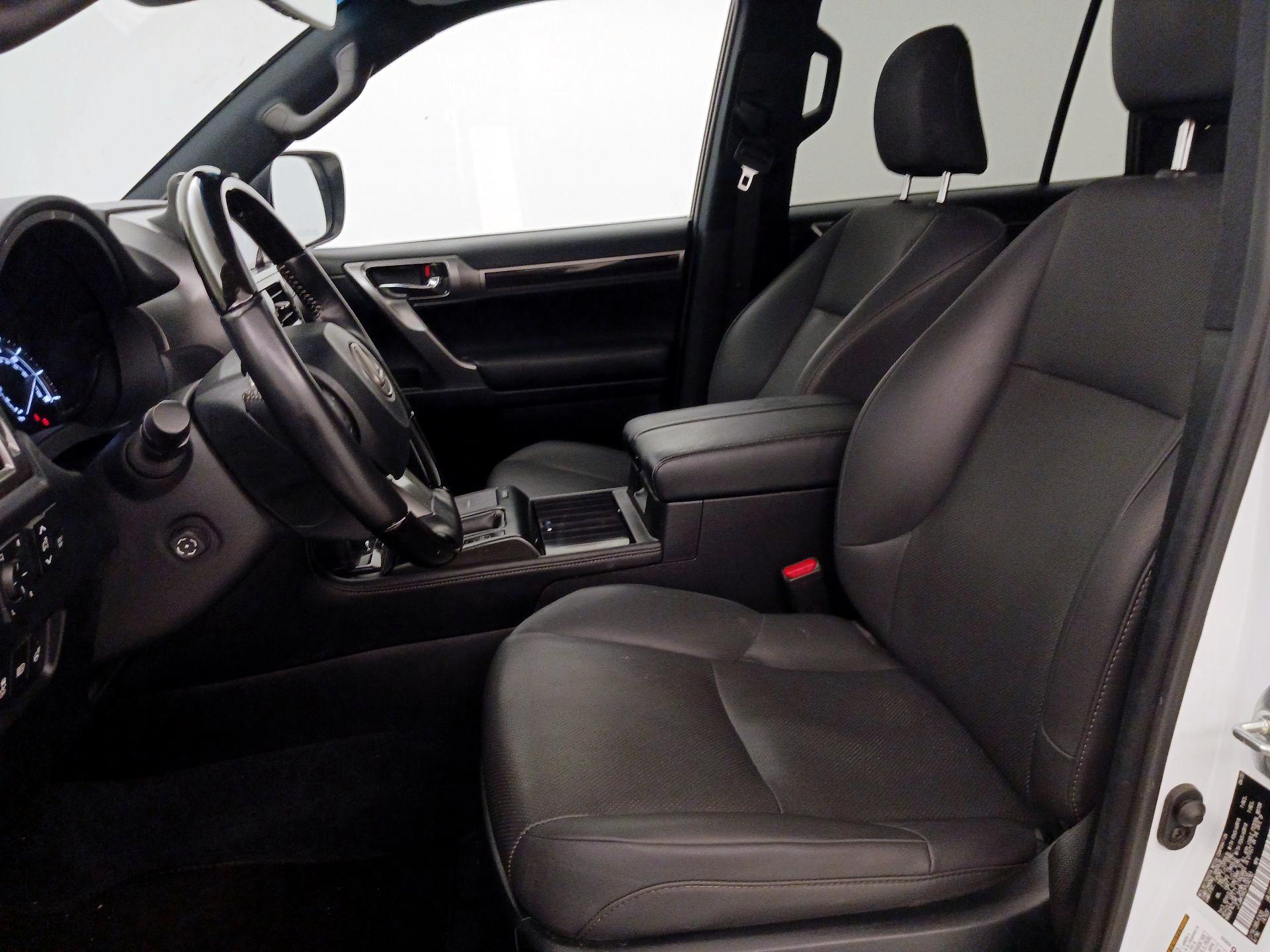 Thumbnail: 2023 Lexus GX - 11