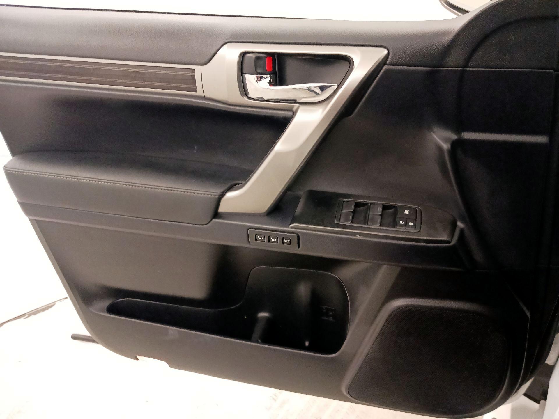 Thumbnail: 2023 Lexus GX - 12