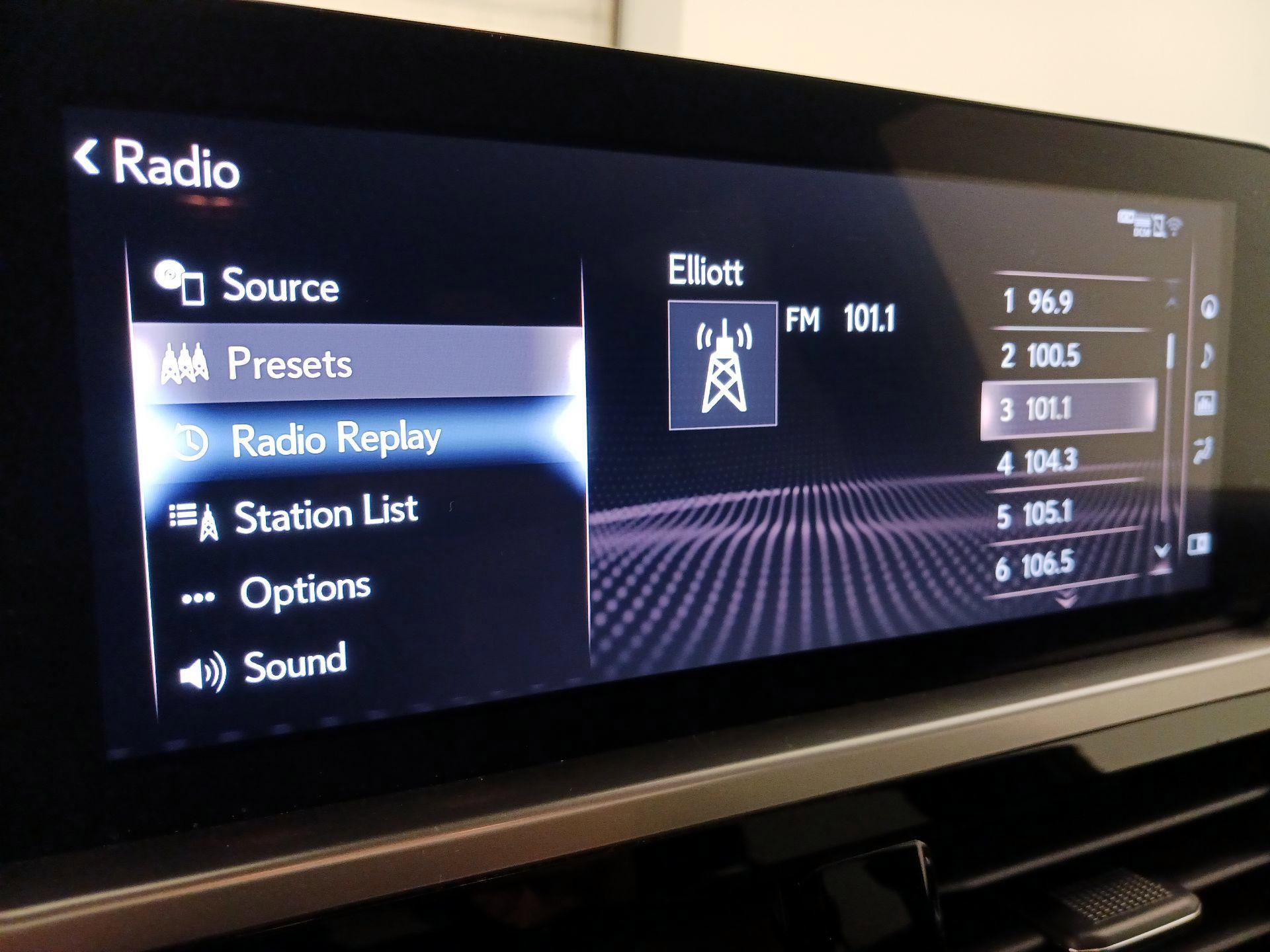 Thumbnail: 2023 Lexus GX - 16