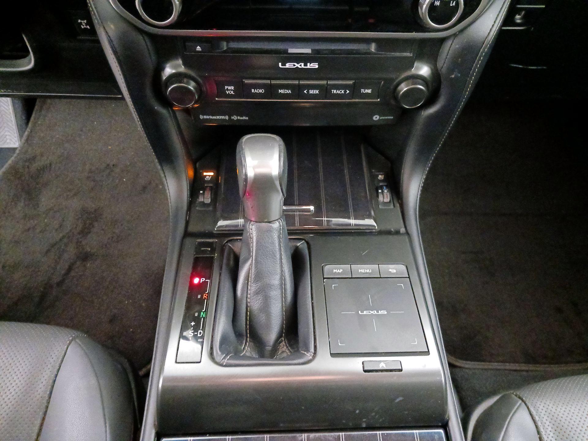 Thumbnail: 2023 Lexus GX - 18