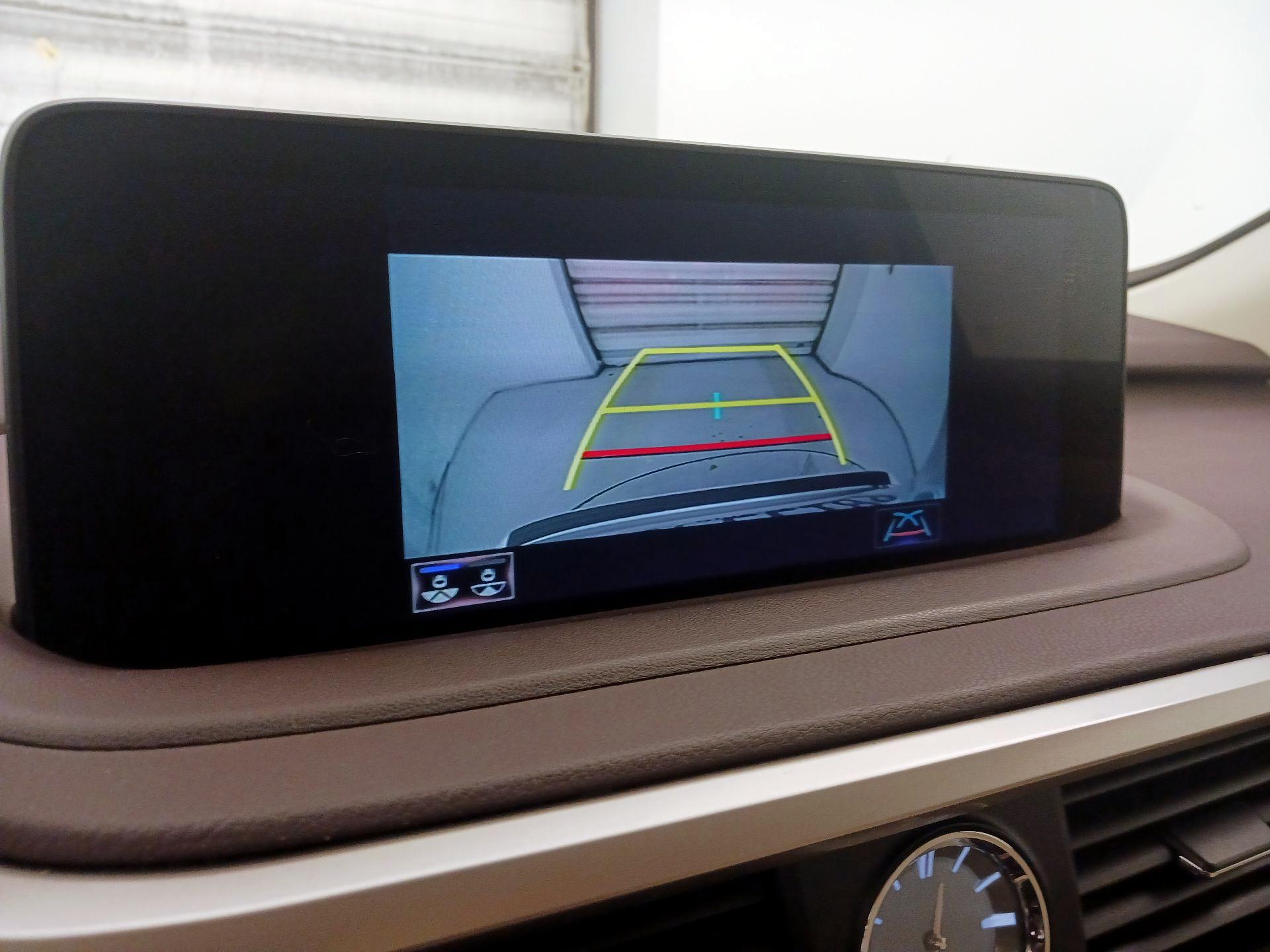 Thumbnail: 2020 Lexus RX - 15