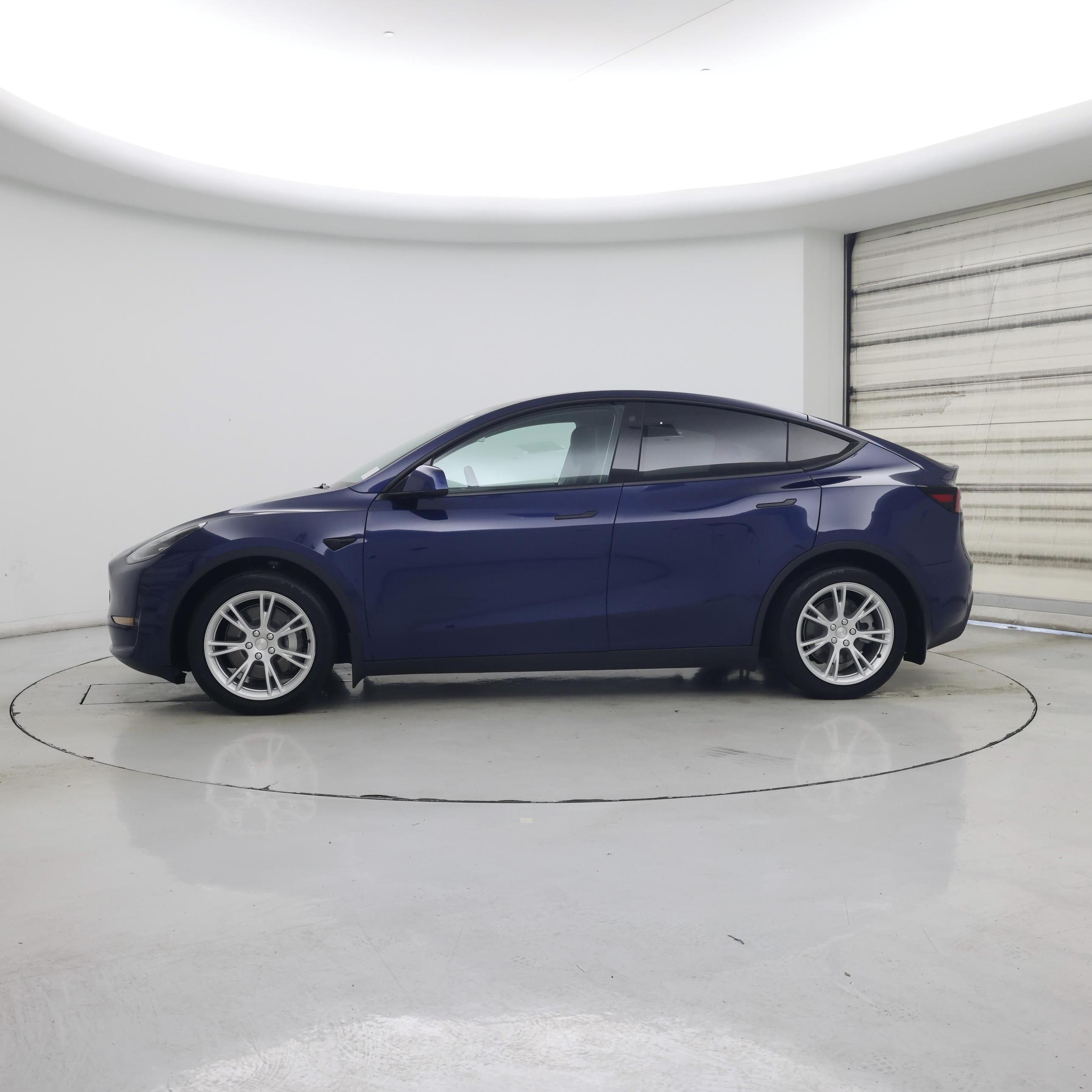 Thumbnail: 2022 Tesla Model Y - 3