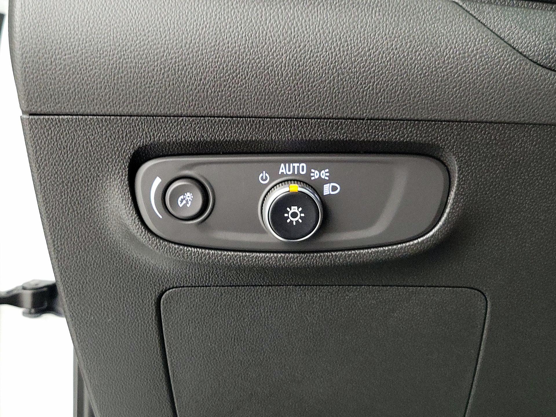 Thumbnail: 2025 Buick Encore GX - 13