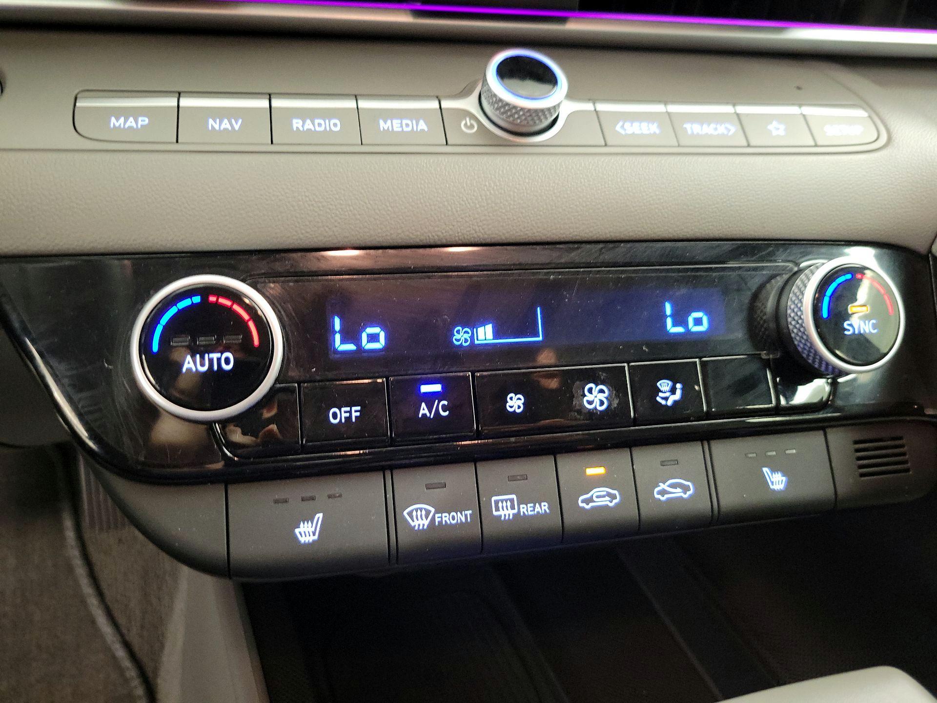 Thumbnail: 2025 Hyundai Elantra - 17