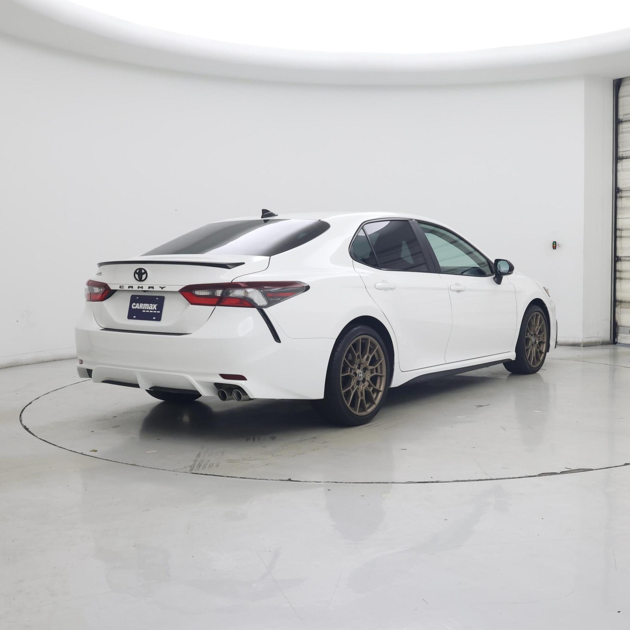 Thumbnail: 2024 Toyota Camry - 8