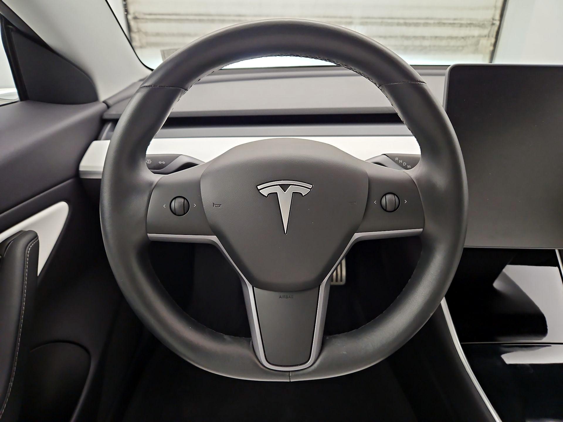 Thumbnail: 2019 Tesla Model 3 - 10