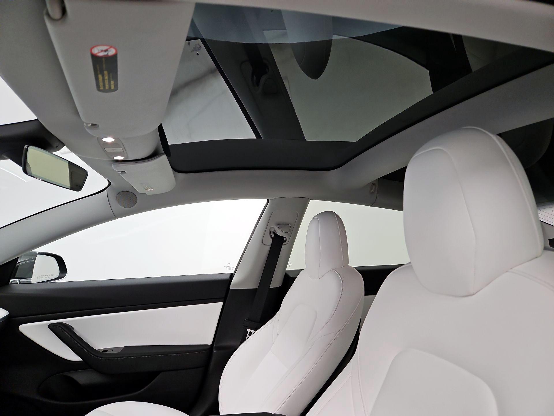 Thumbnail: 2019 Tesla Model 3 - 18