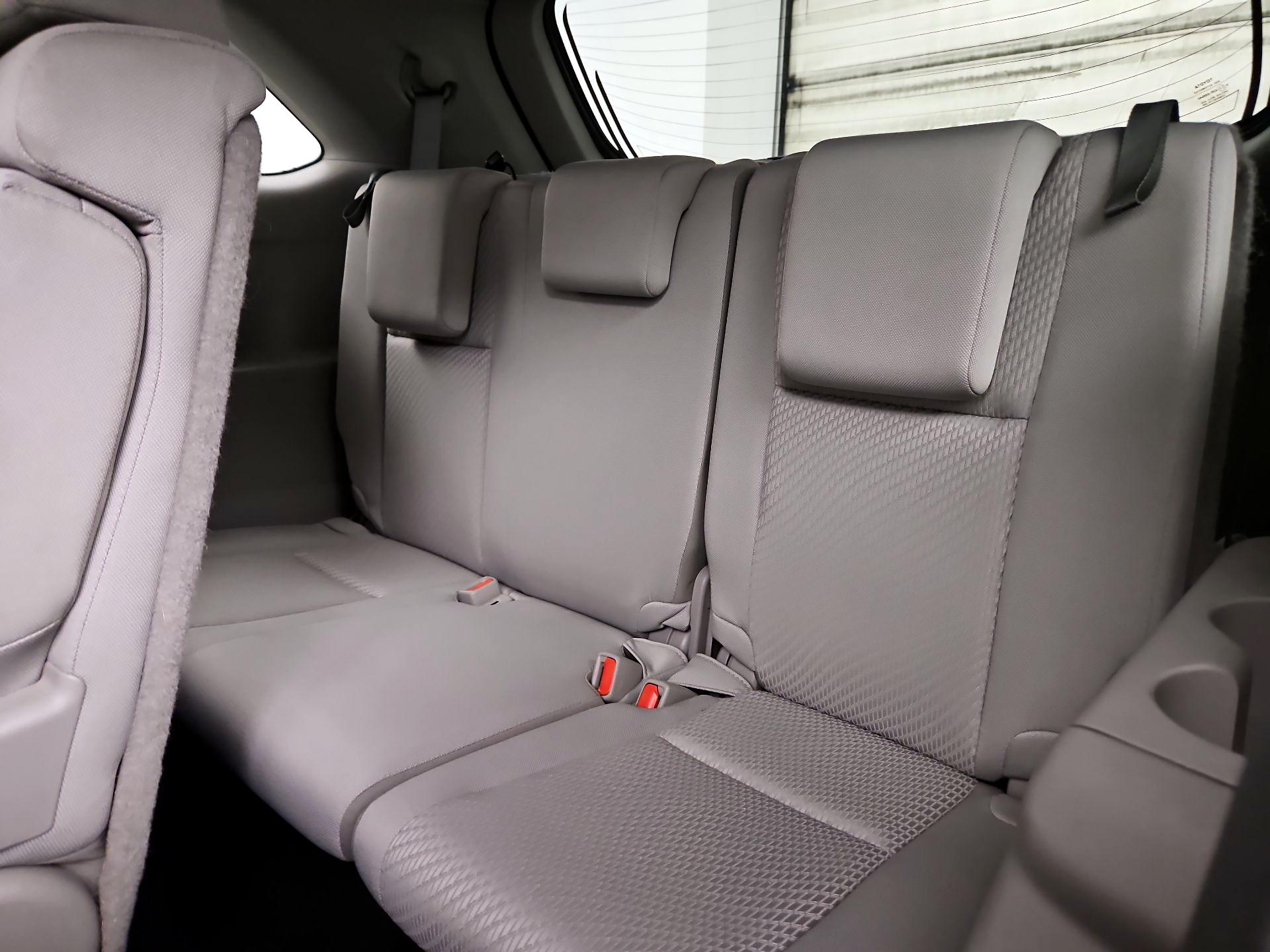 Thumbnail: 2019 Toyota Highlander - 20