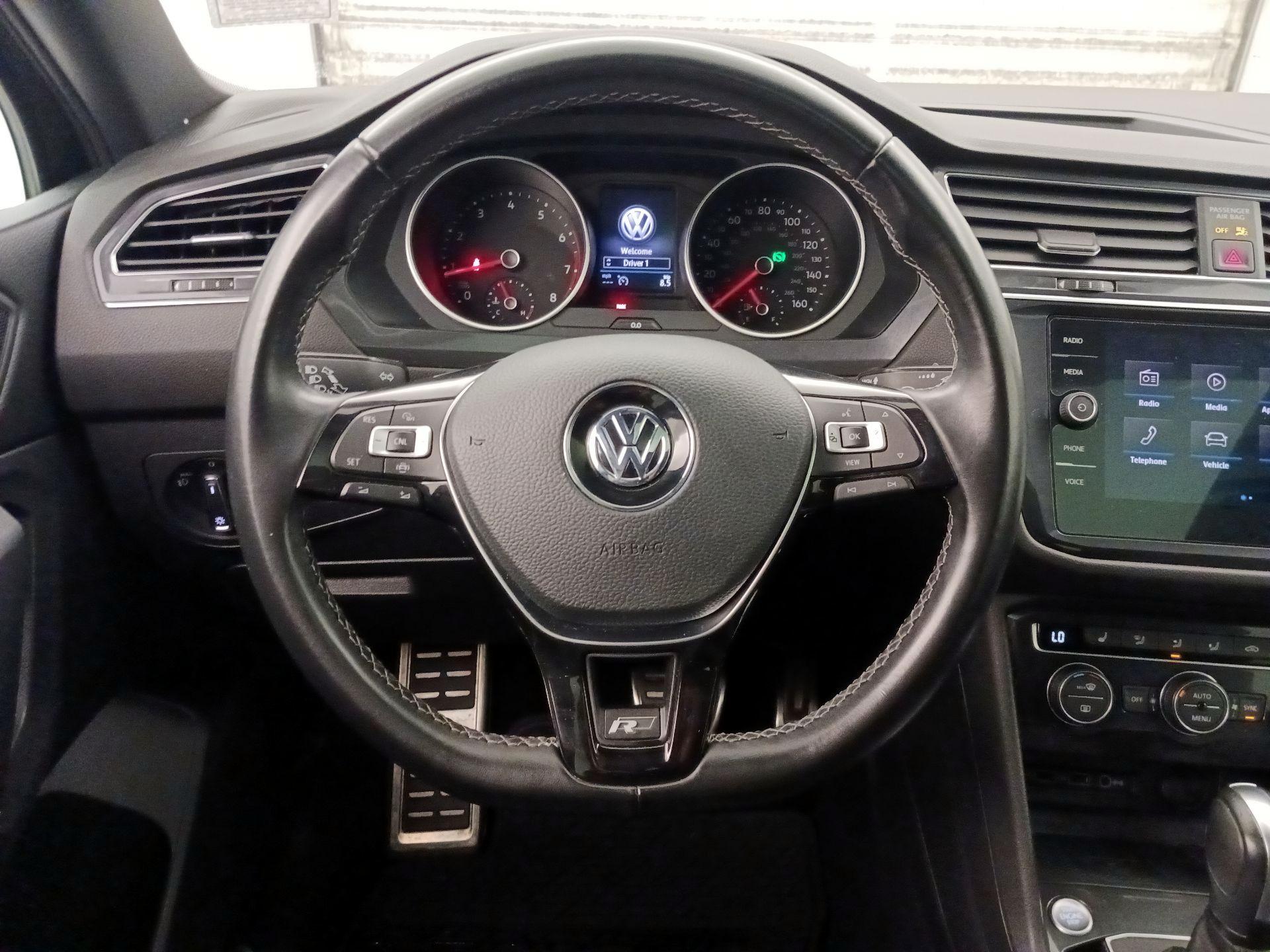 Thumbnail: 2020 Volkswagen Tiguan - 10