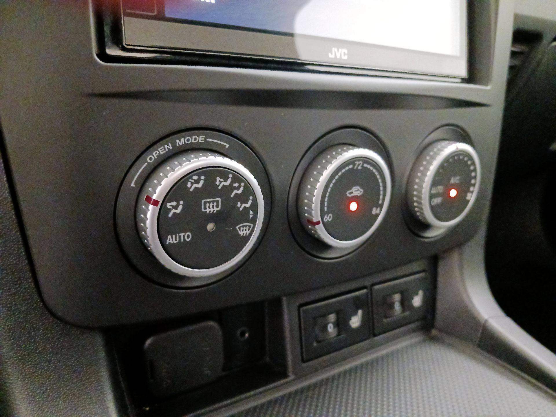 Thumbnail: 2015 Mazda MX-5 Miata - 15