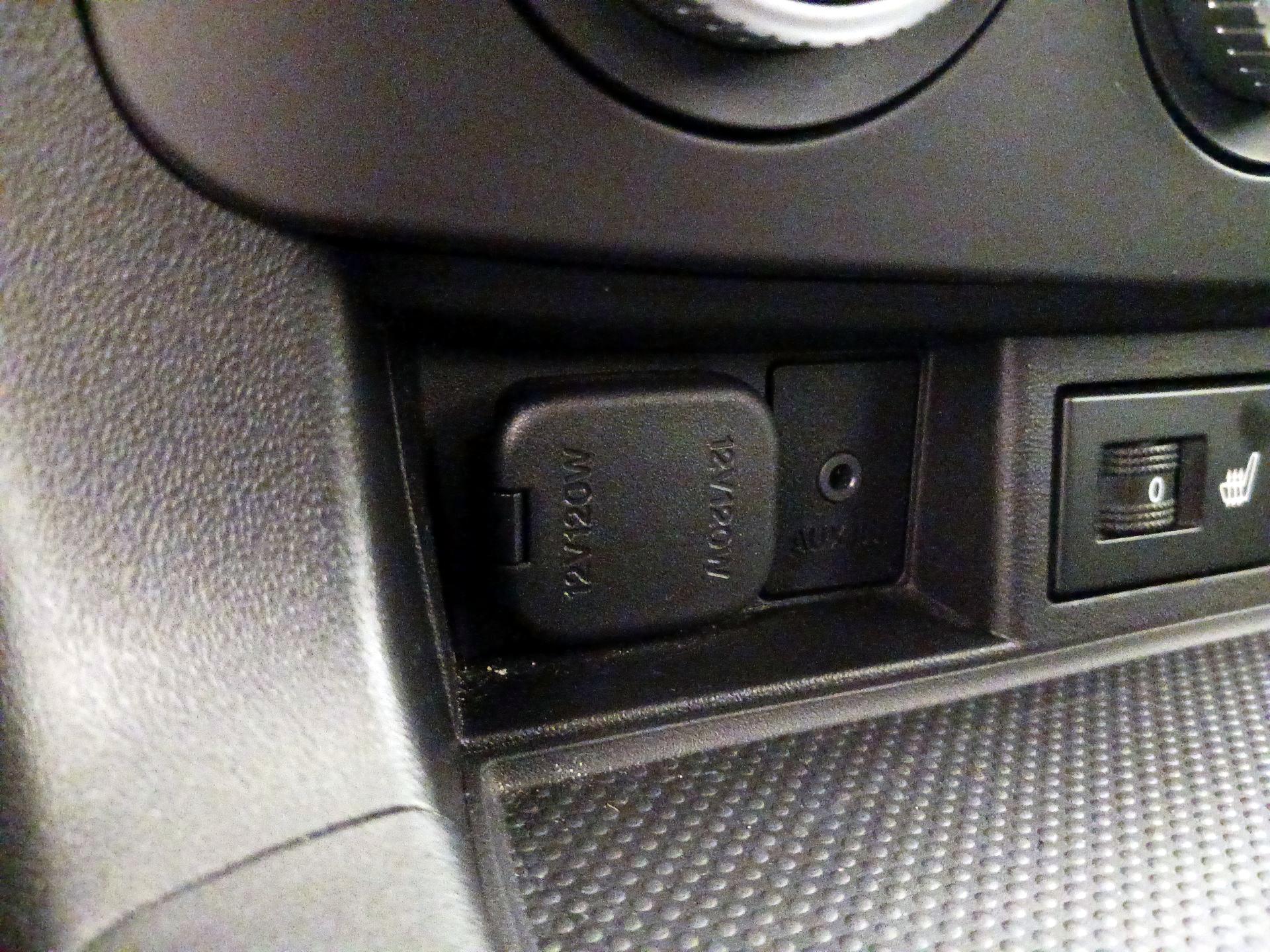 Thumbnail: 2015 Mazda MX-5 Miata - 17