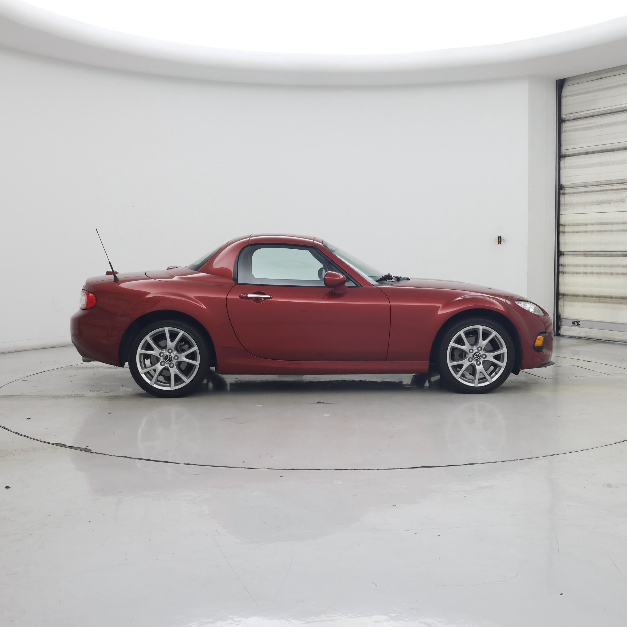 Thumbnail: 2015 Mazda MX-5 Miata - 3