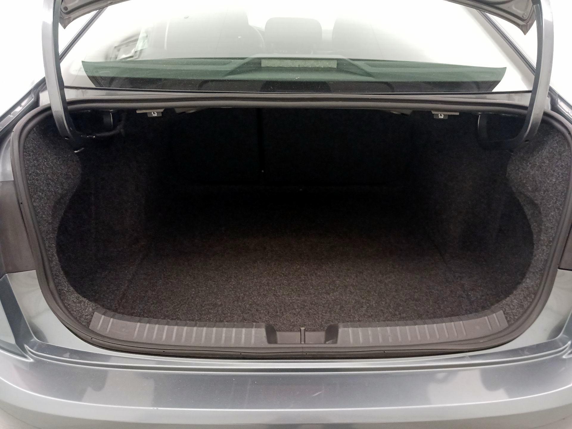 Thumbnail: 2019 Volkswagen Jetta - 20
