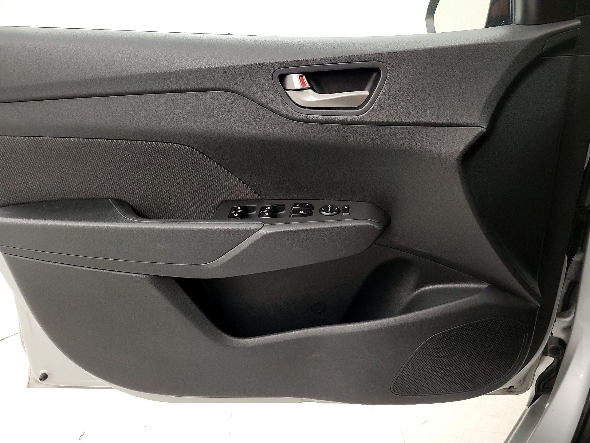 Thumbnail: 2019 Hyundai Accent - 12